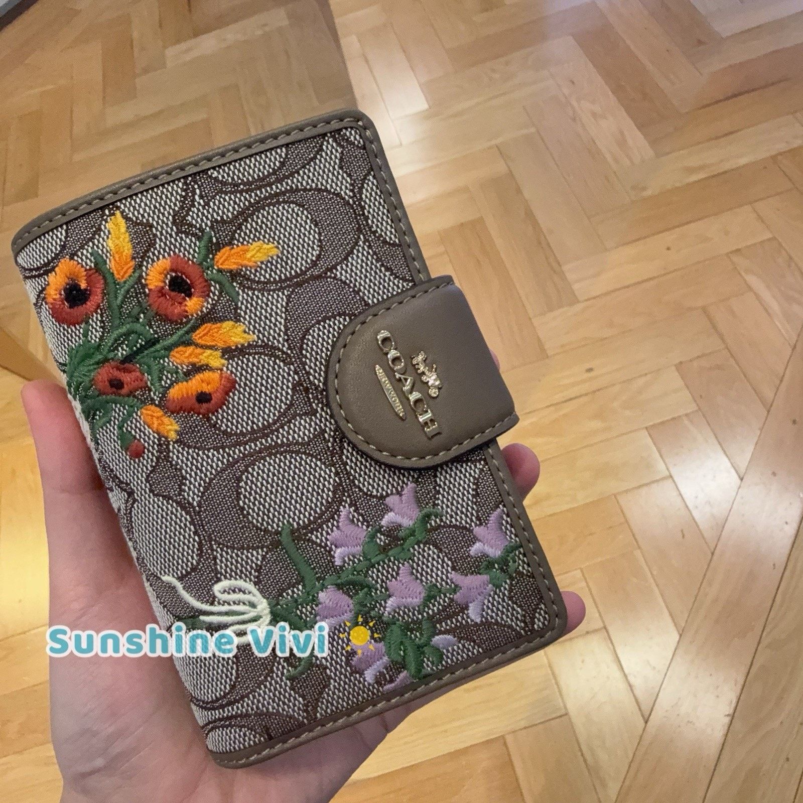 Coach NWT COACH Medium Corner Zip Wallet Floral Embroidery CEC32 Size ONE SIZE - 2 Thumbnail