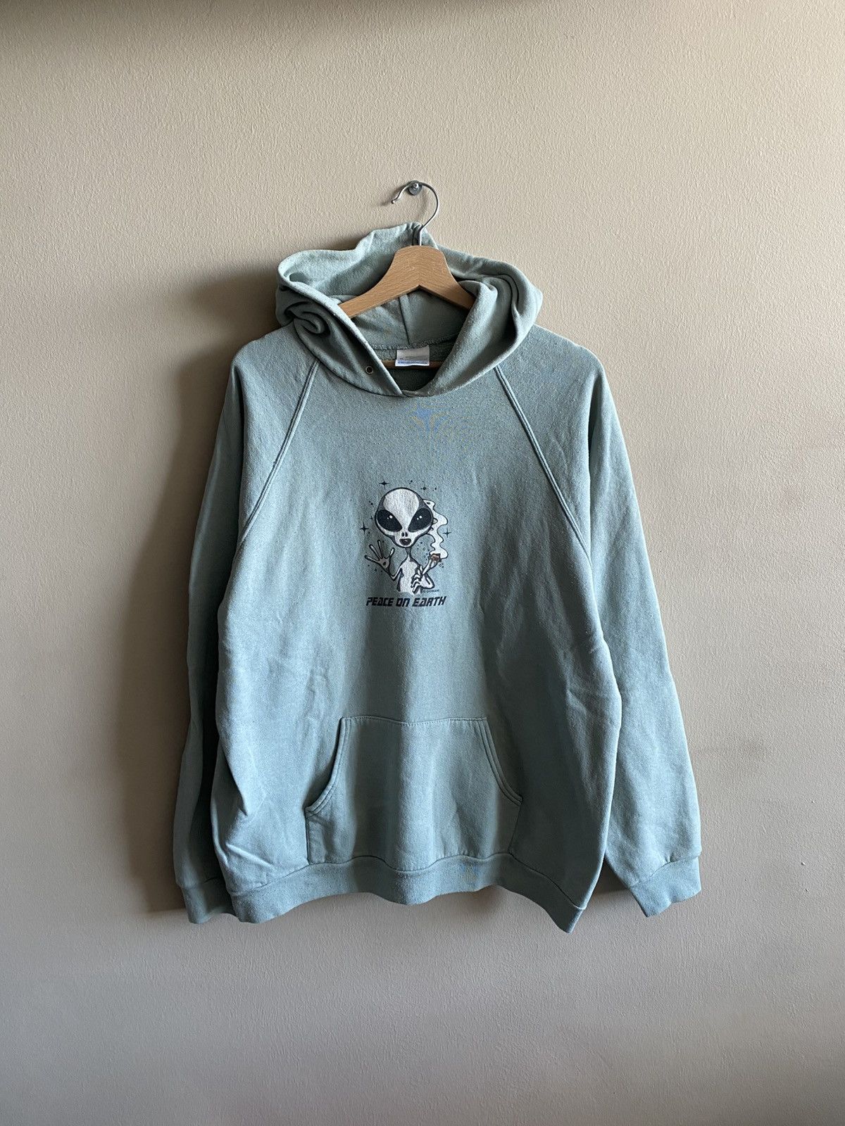 Alien Workshop Vintage Screen Stars Alien Peace on Earth Hoodie Size US XL / EU 56 / 4 - 1 Thumbnail