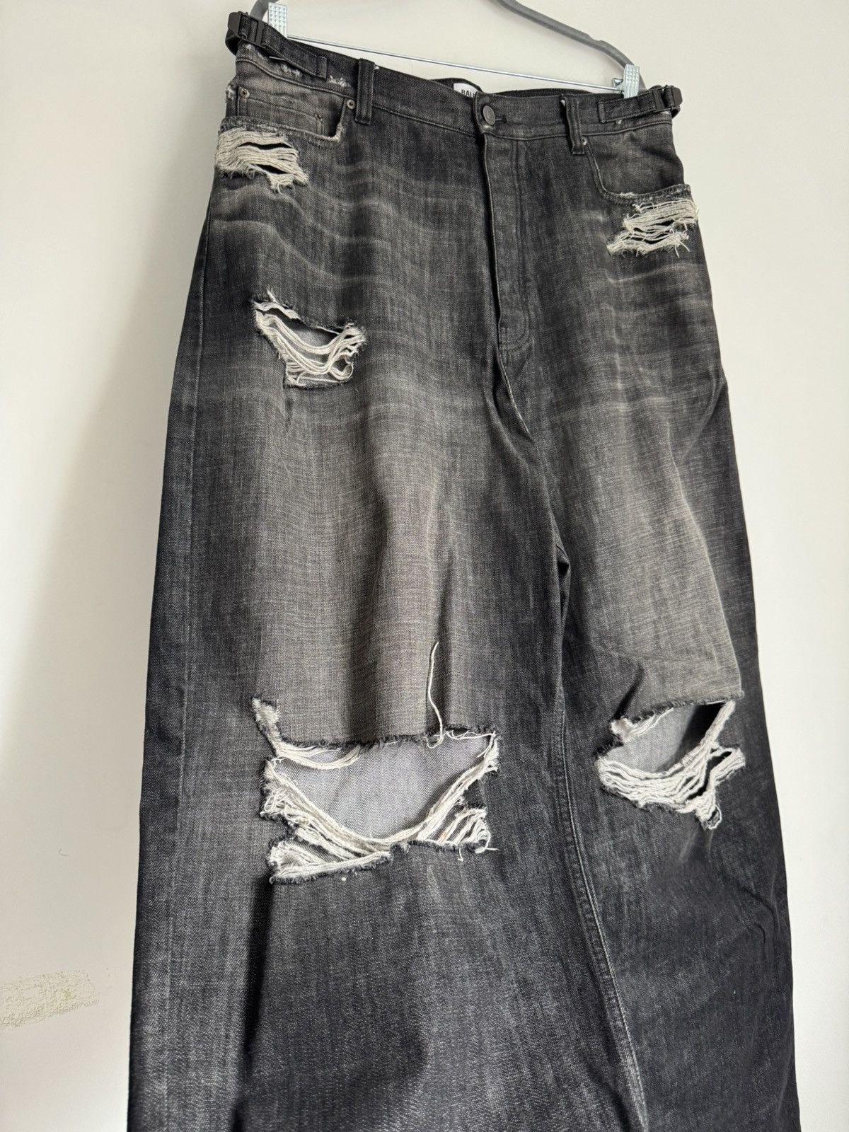Balenciaga Skater / Red Carpet Denim Size US 34 / EU 50 - 2 Thumbnail