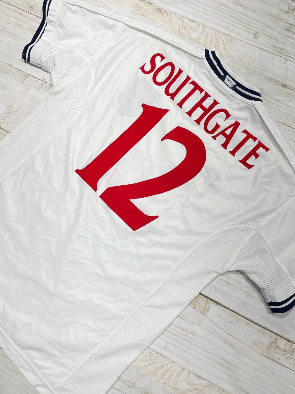 Umbro Umbro England 1999 2001 Southgate #12 Home Shirt Jersey Size US L / EU 52-54 / 3 - 2 Thumbnail