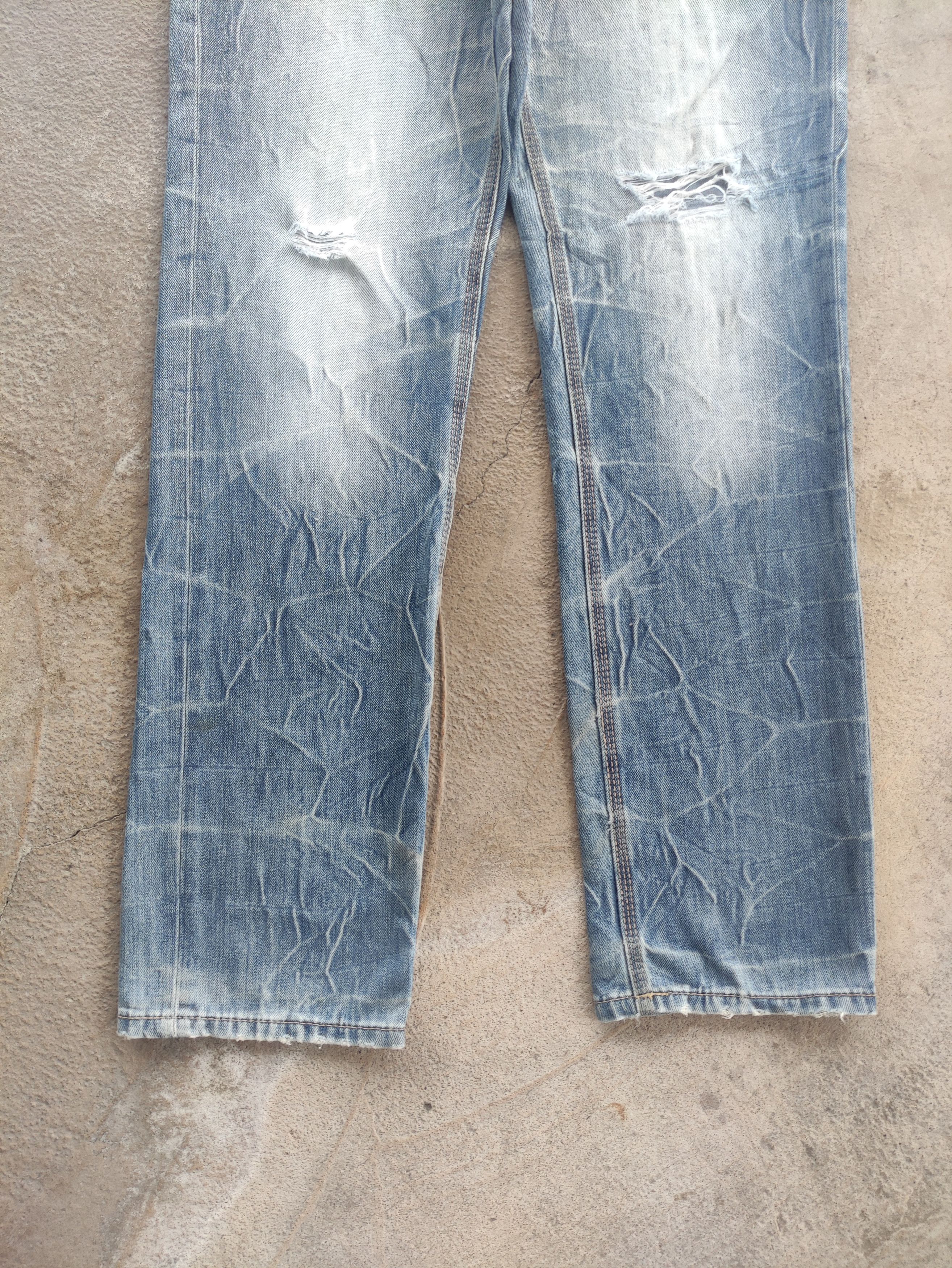 Japanese Brand Vintage Japanese Jean Distressed Faded Denim Pants Size US 34 / EU 50 - 4 Thumbnail
