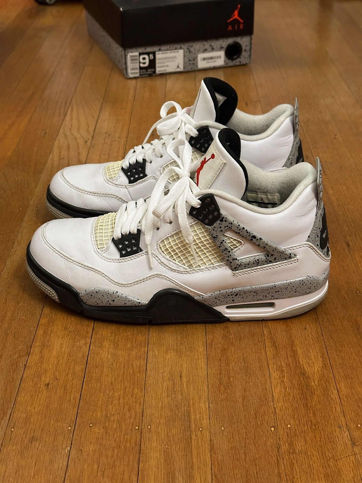 Jordan Brand Cement IV’s 2016 Size US 9.5 / EU 42-43 - 2 Thumbnail