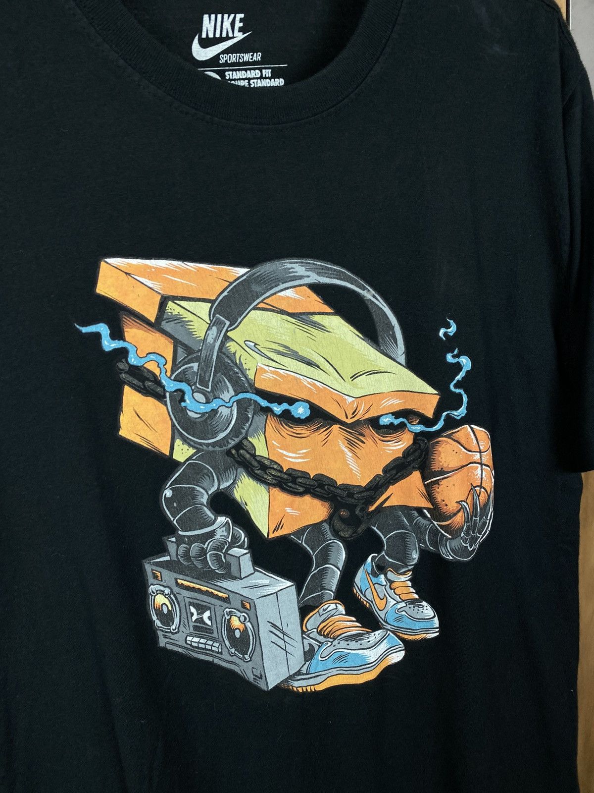 Nike 🏀Vintage 00s T-Shirt Nike Basketball Robot VTG Tee🏀 Size US L / EU 52-54 / 3 - 2 Thumbnail