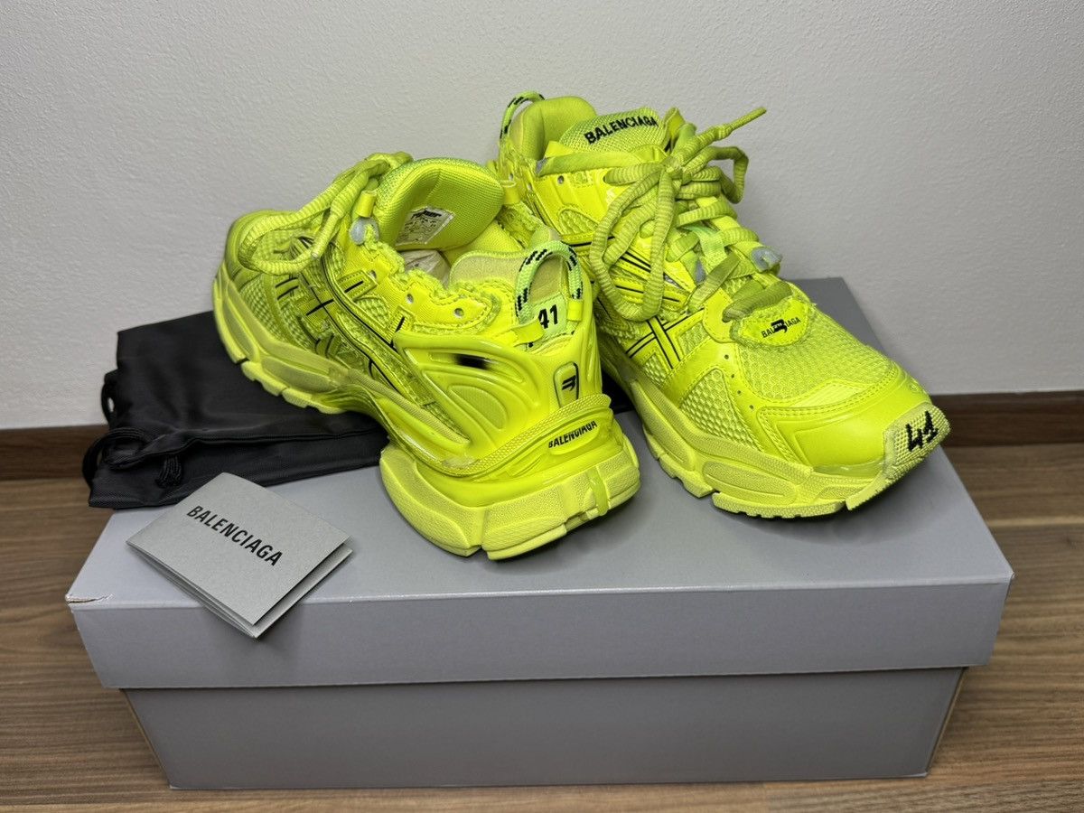 Balenciaga Balenciaga runner (FLUO) Size US 8 / EU 41 - 2 Thumbnail