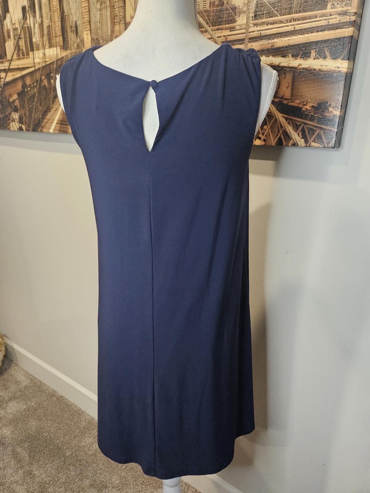 Designer Jessica Howard Navy Dress with Crochet Neckline Size L / US 10 / IT 46 - 3 Thumbnail