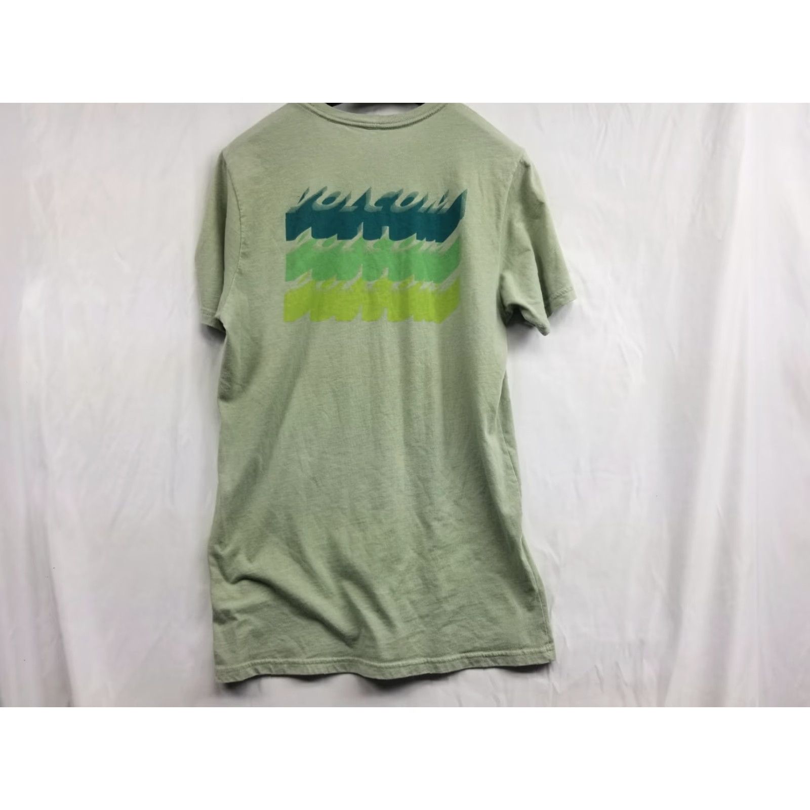 Volcom **Volcom Men's Green Medium T-Shirt** User: Volcom Men's Green Size Medium T-Shirt Size US M / EU 48-50 / 2 - 2 Thumbnail