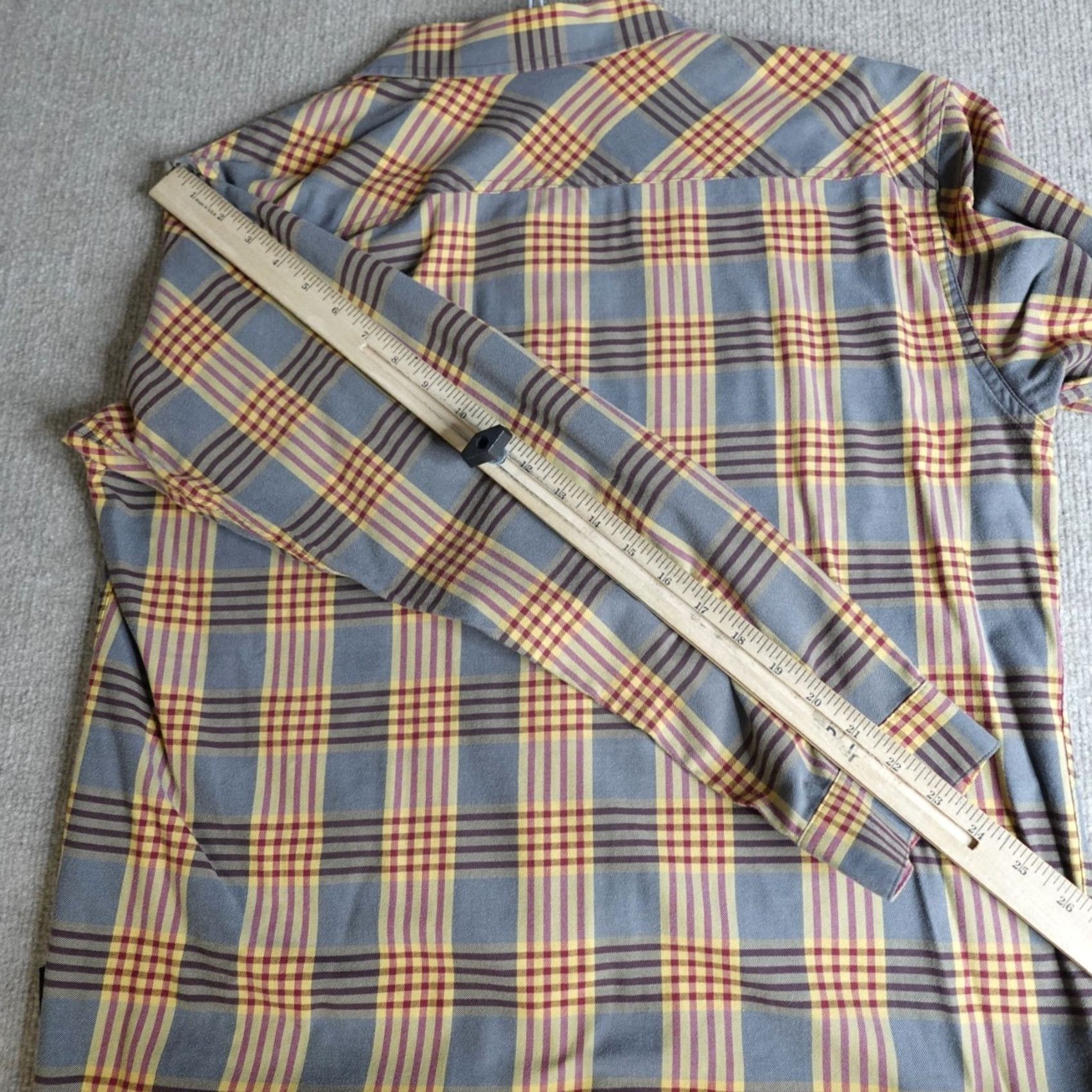 Patagonia Patagonia Shirt Large Beige Gray Plaid Flannel Shirt Mens L Beige Patagonia Shirt Shirt Casual Travel Size US L / EU 52-54 / 3 - 5 Thumbnail