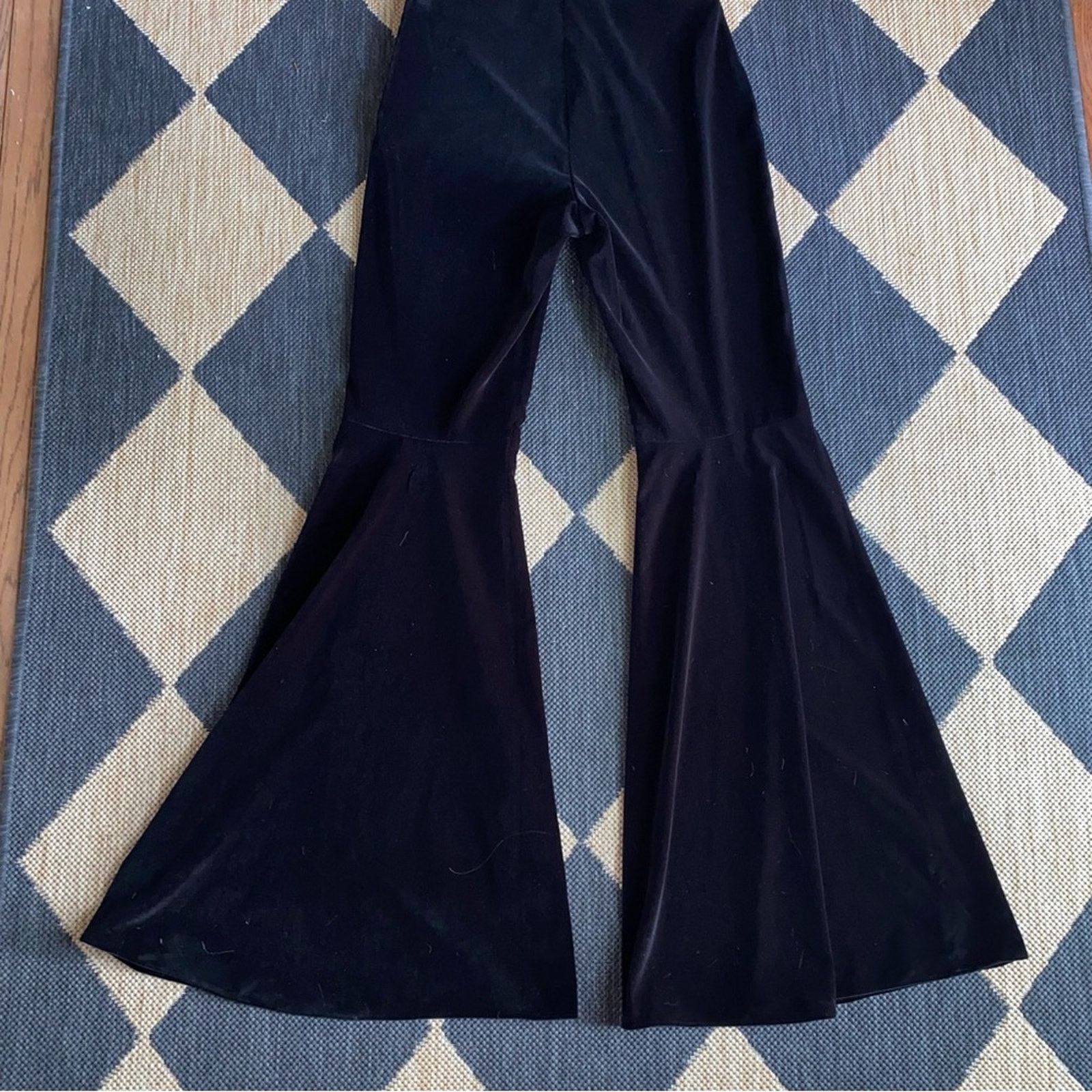Alice + Olivia Alice + Olivia $399 Jinny Side-Zip Pants Black Velvet 6 EUC Size 28" / US 6 / IT 42 - 3 Thumbnail