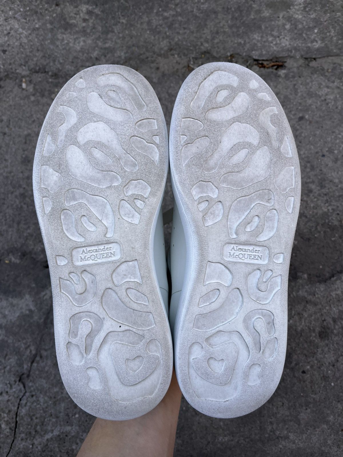 Alexander McQueen Alexander McQueen Sneakers Shoes luxury trainers Size US 7.5 / IT 37.5 - 7 Thumbnail