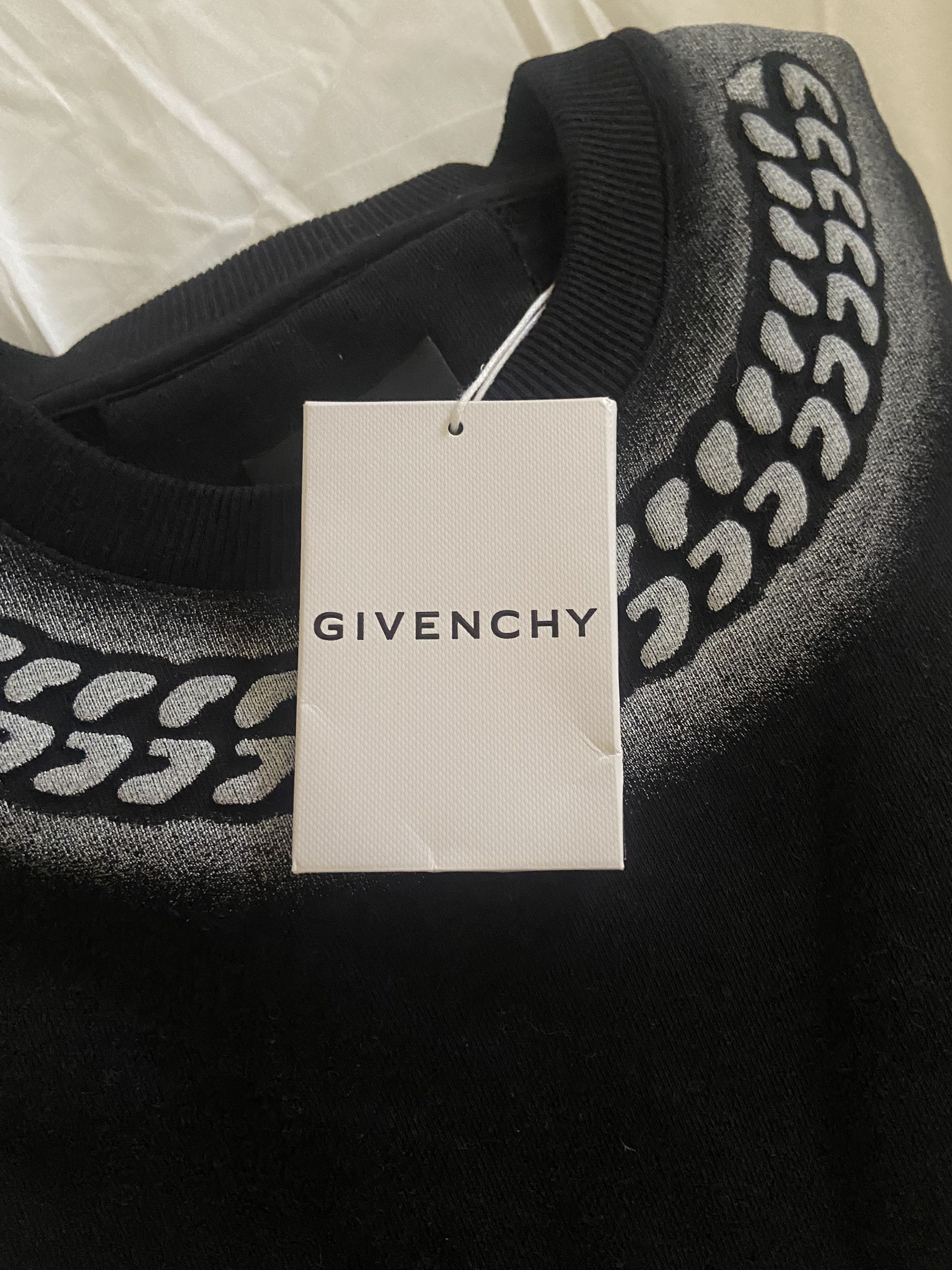 Givenchy Givenchy Tag Effect Embossed Chain Collar Sweatshirt Size US S / EU 44-46 / 1 - 5 Thumbnail