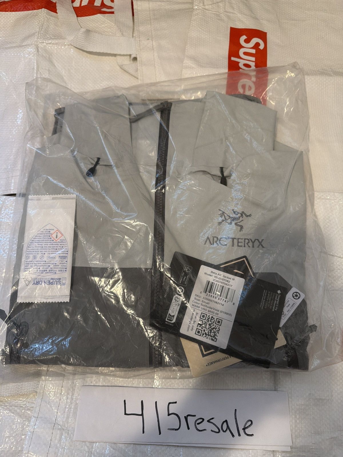 Arc'teryx Arc’teryx Beta AR Jacket Solitude Void Size US S / EU 44-46 / 1 - 7 Thumbnail