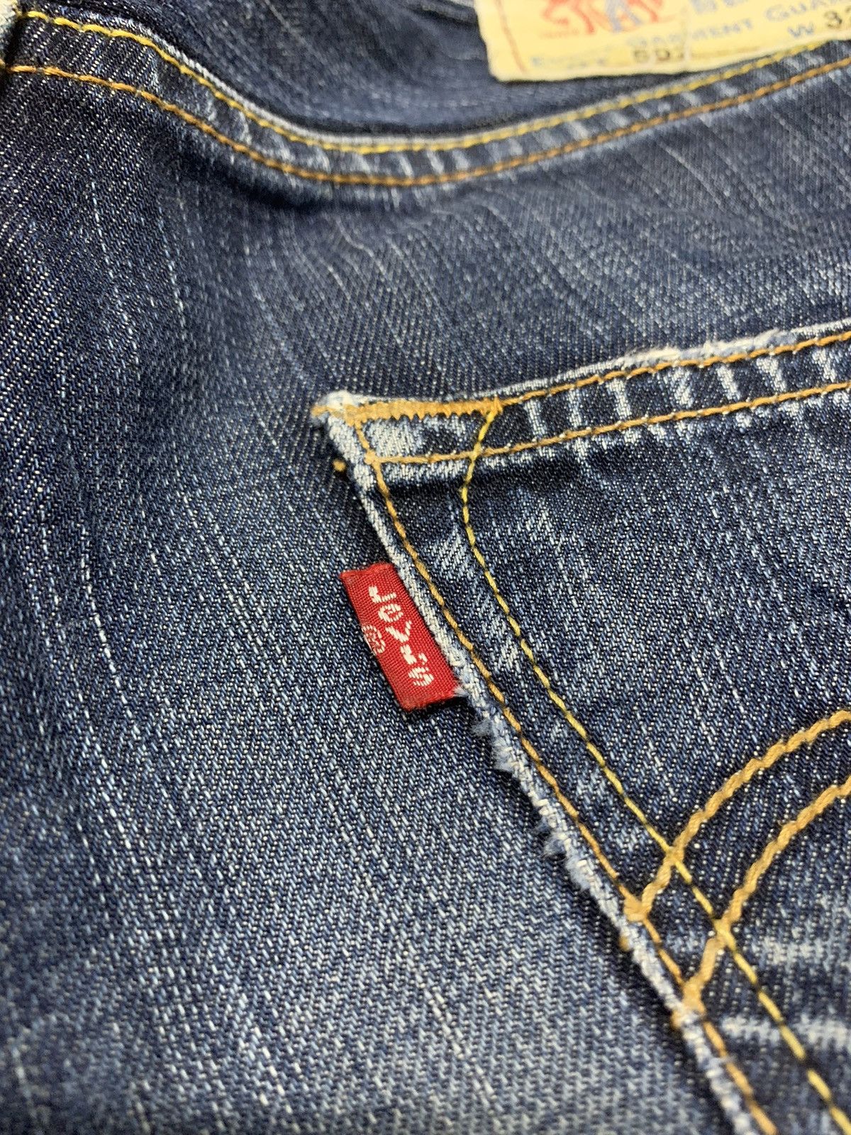 Levi's Levi’s 502 Distressed Straight Leg Jeans – Vintage Denim Size US 34 / EU 50 - 16 Thumbnail