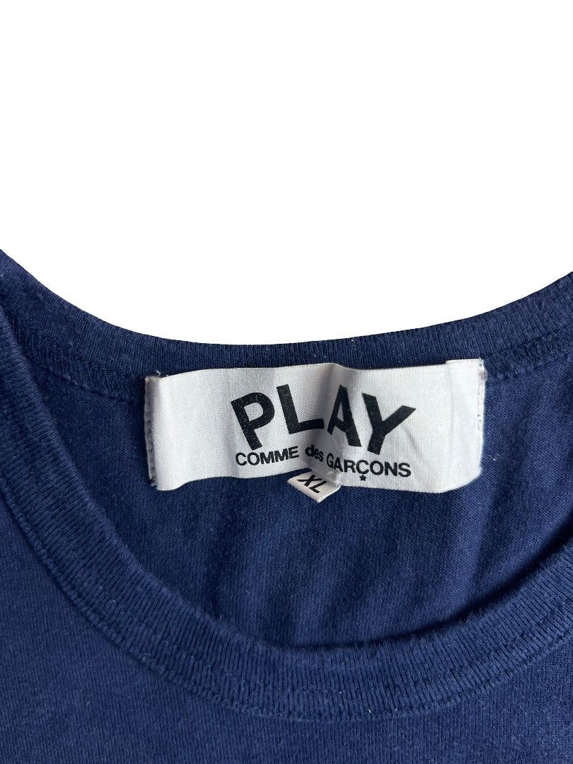 Comme des Garcons Comme des Garçons PLAY Navy T-Shirt with Large Heart Logo L Size US L / EU 52-54 / 3 - 2 Thumbnail