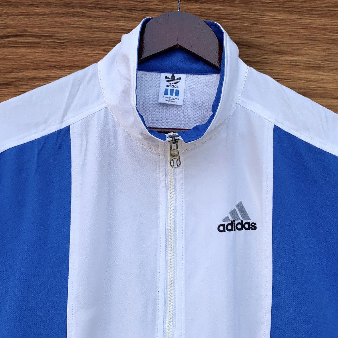 Vintage Vintage 90s Adidas zipper Windbreaker Jacket Size US S / EU 44-46 / 1 - 5 Thumbnail