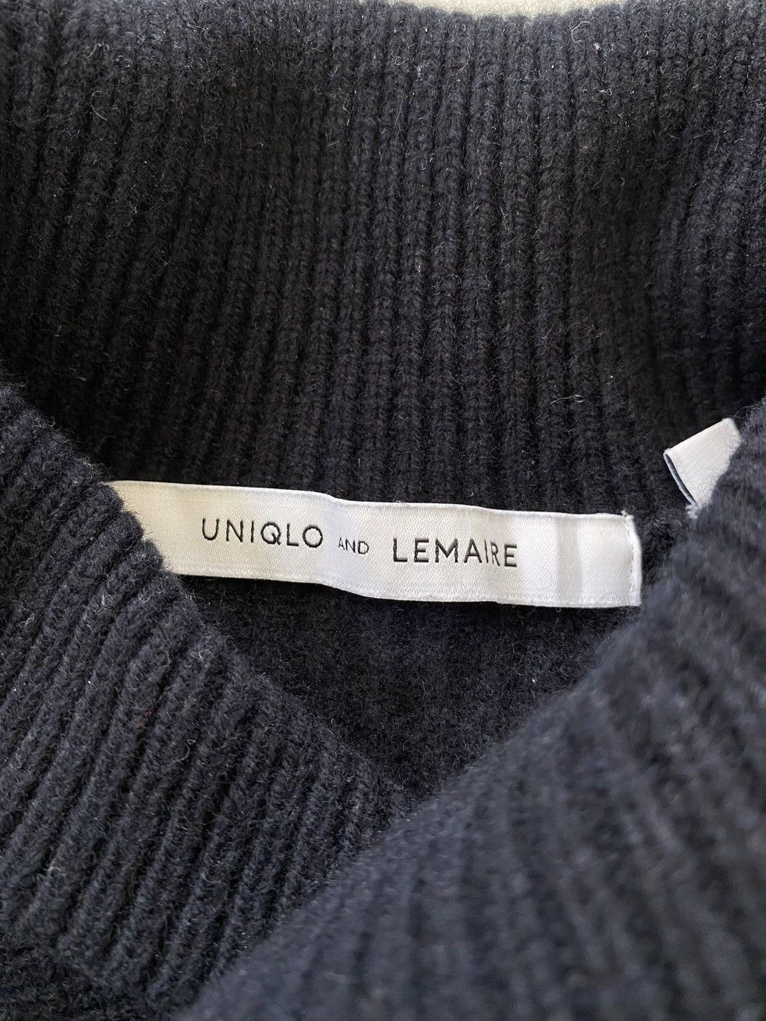 Christophe Lemaire × Lemaire × Uniqlo Uniqlo X Lemaire Knitwear Shirt Size US L / EU 52-54 / 3 - 2 Thumbnail