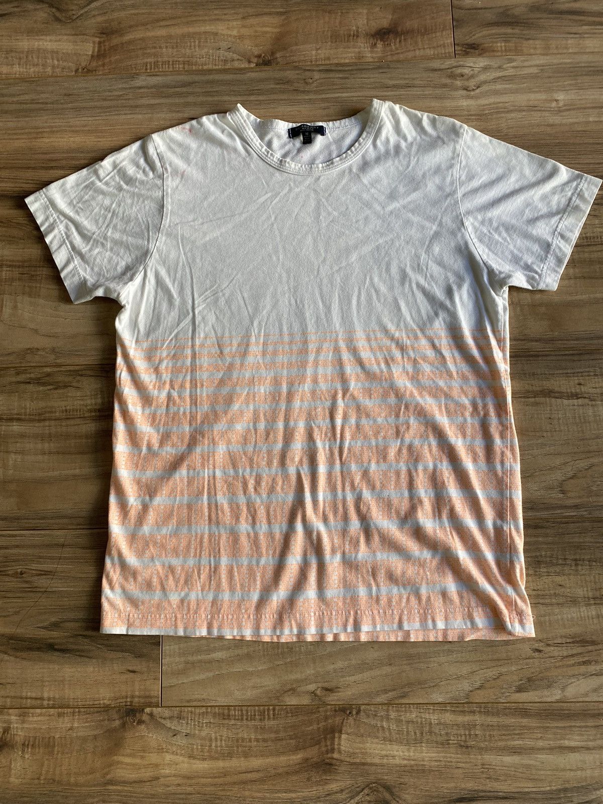 image of Vintage Burberry T-Shirt Rave Edm Techno Trance in White, Men's (Size Medium)