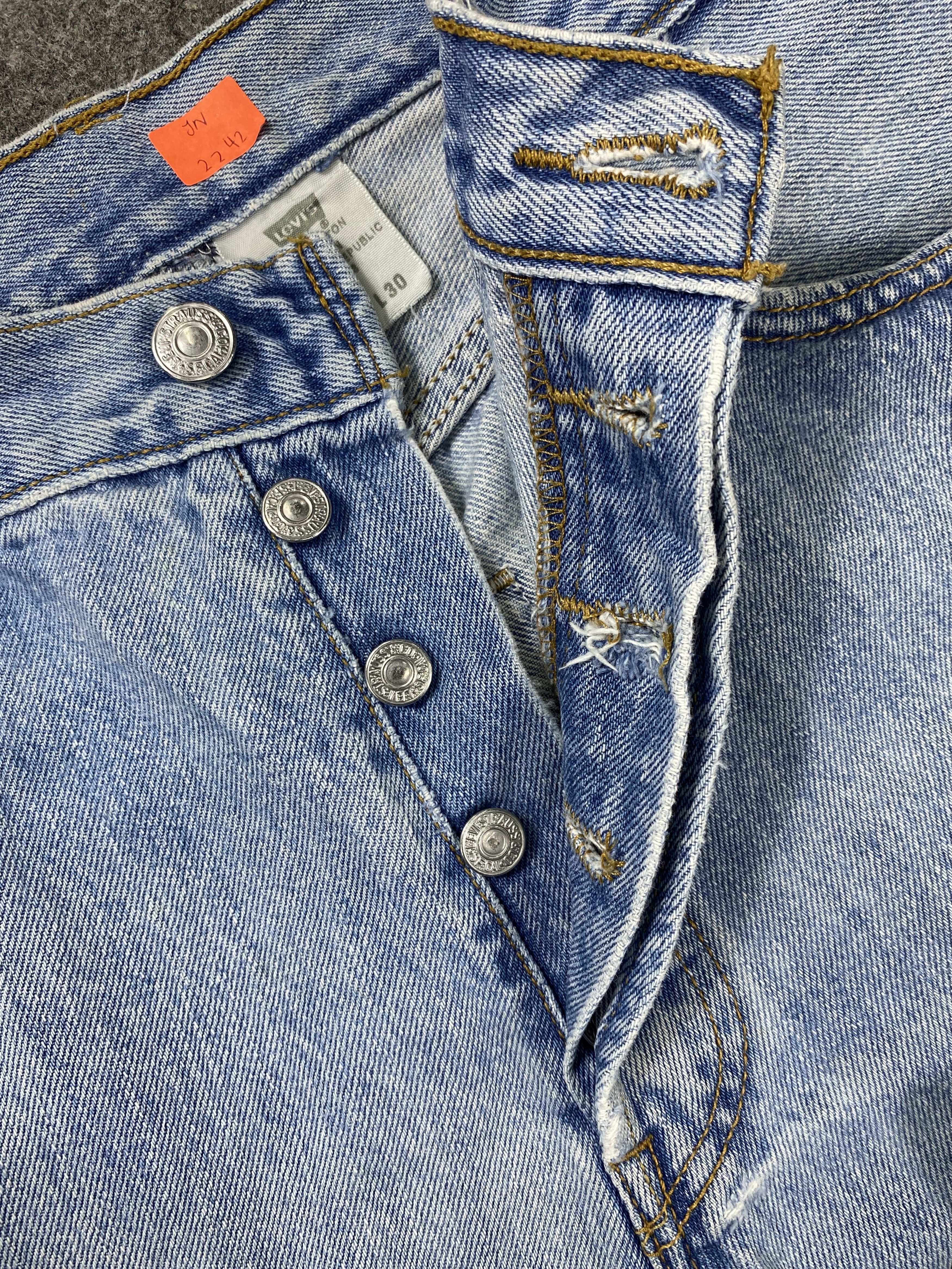 Japanese Brand Light Blue Wash Vintage Levi's 501 Jeans 29x25 Denim -JN2242 Size US 29 - 6 Thumbnail