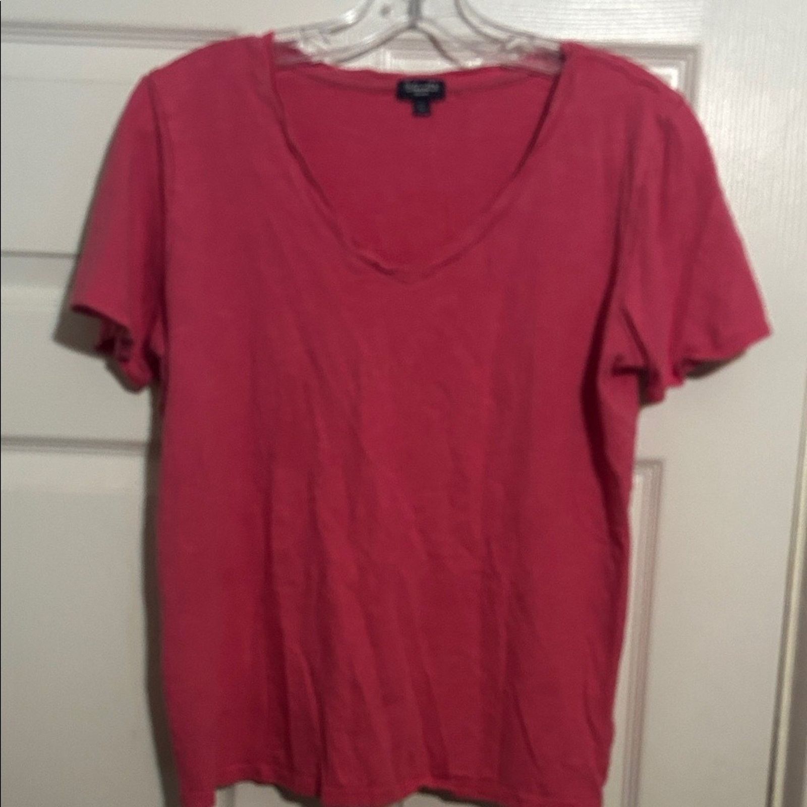 Splendid Splendid Coral Short Sleeve V-Neck Tee Size M / US 6-8 / IT 42-44 - 1 Thumbnail