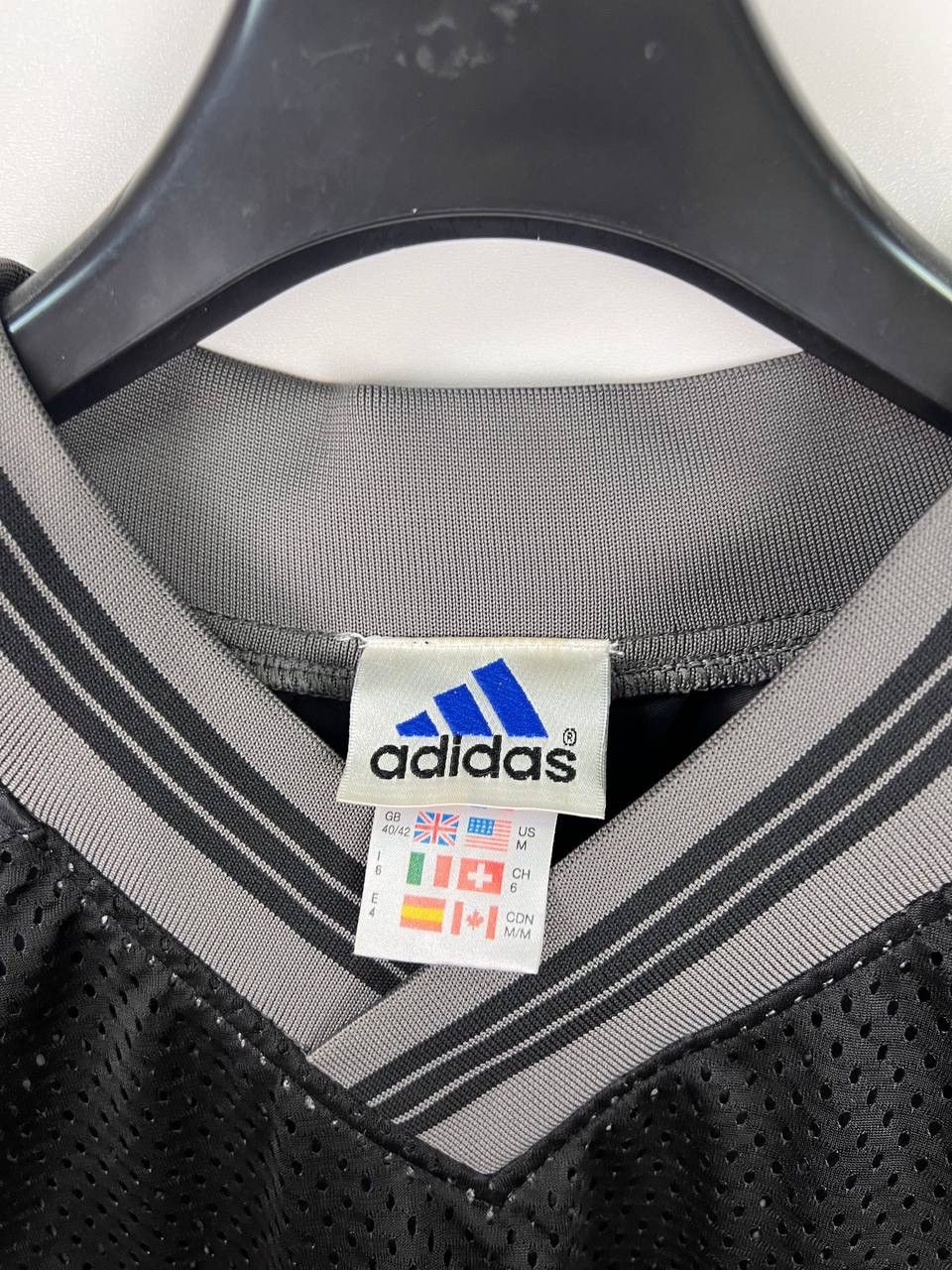 Adidas Adidas vintage streetwear t-shirts size M Size US M / EU 48-50 / 2 - 5 Thumbnail