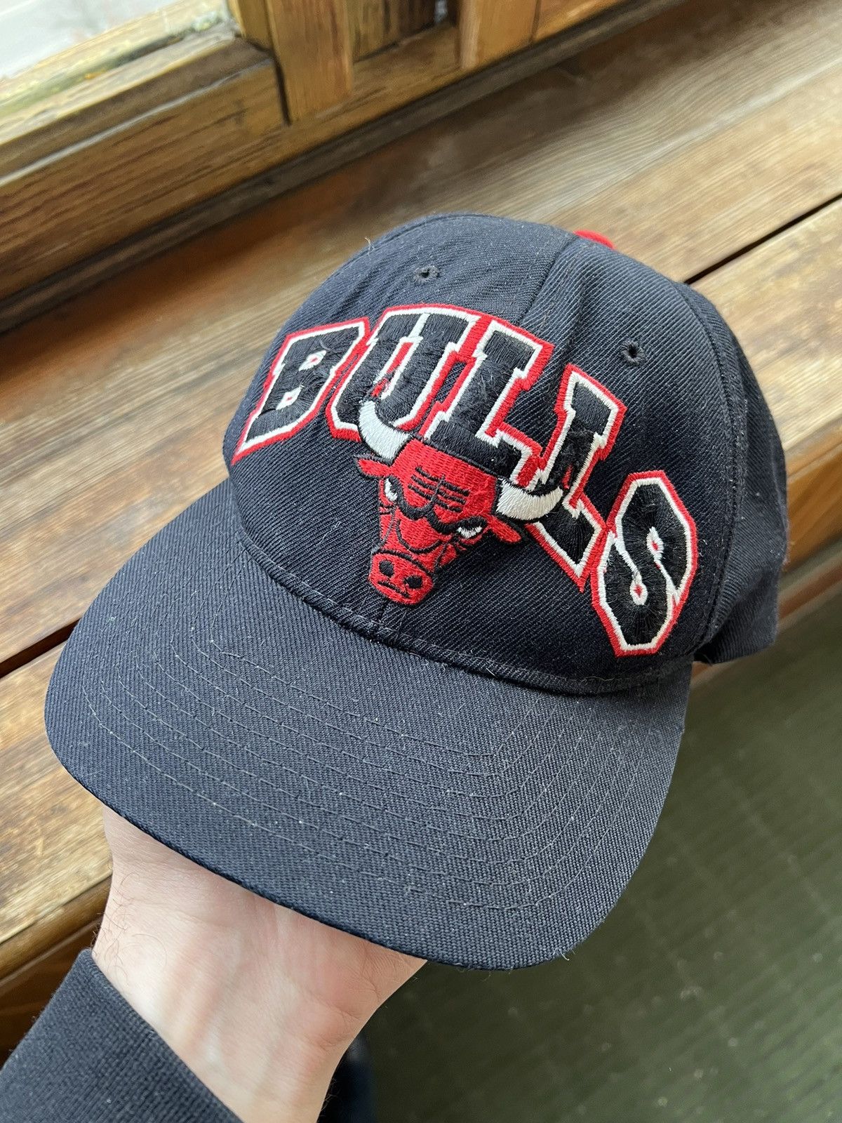 NBA Vintage Chicago Bulls 33 Starter NBA Cap Hat Lakers Bills Size ONE SIZE - 2 Thumbnail