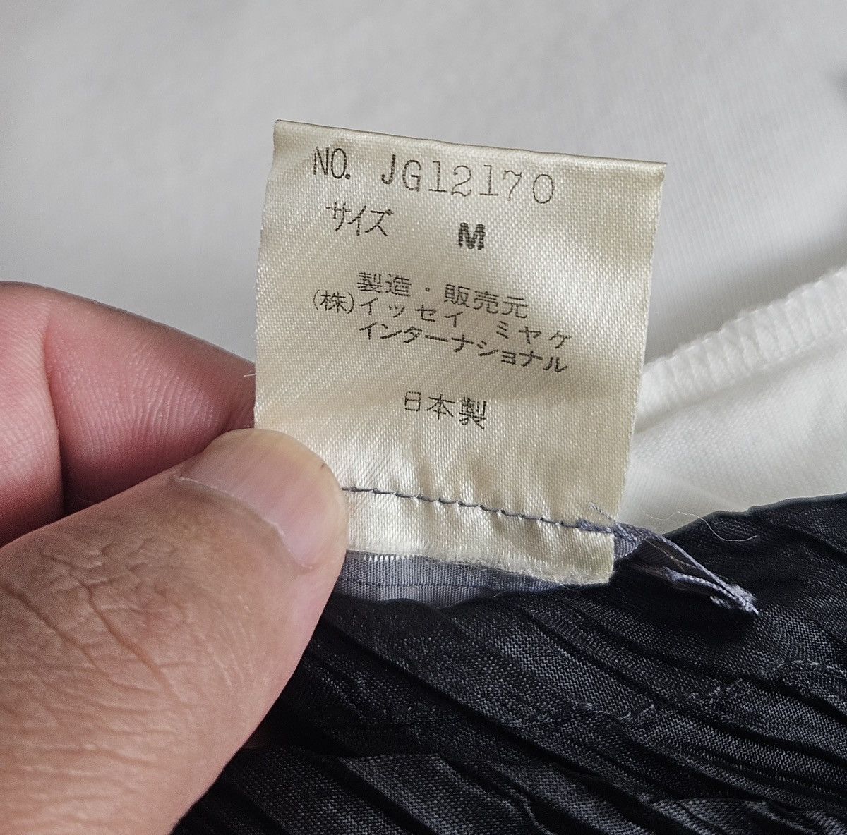 Pleats Please Issey Miyake Pleats Please Issey Miyake plissé shirt Size M / US 6-8 / IT 42-44 - 6 Thumbnail