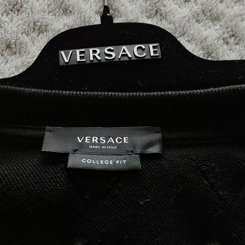 Versace Versace Openwork design men's sweatshirt Size US S / EU 44-46 / 1 - 5 Thumbnail