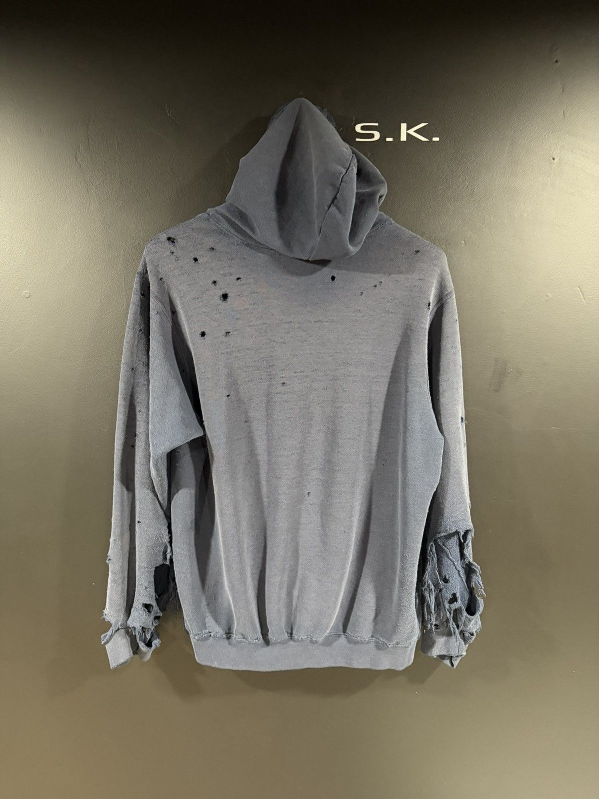 Vintage 2000s Y2K Vintage Nike Grunge Distressed Thrashed Hoodie M Size US M / EU 48-50 / 2 - 9 Thumbnail
