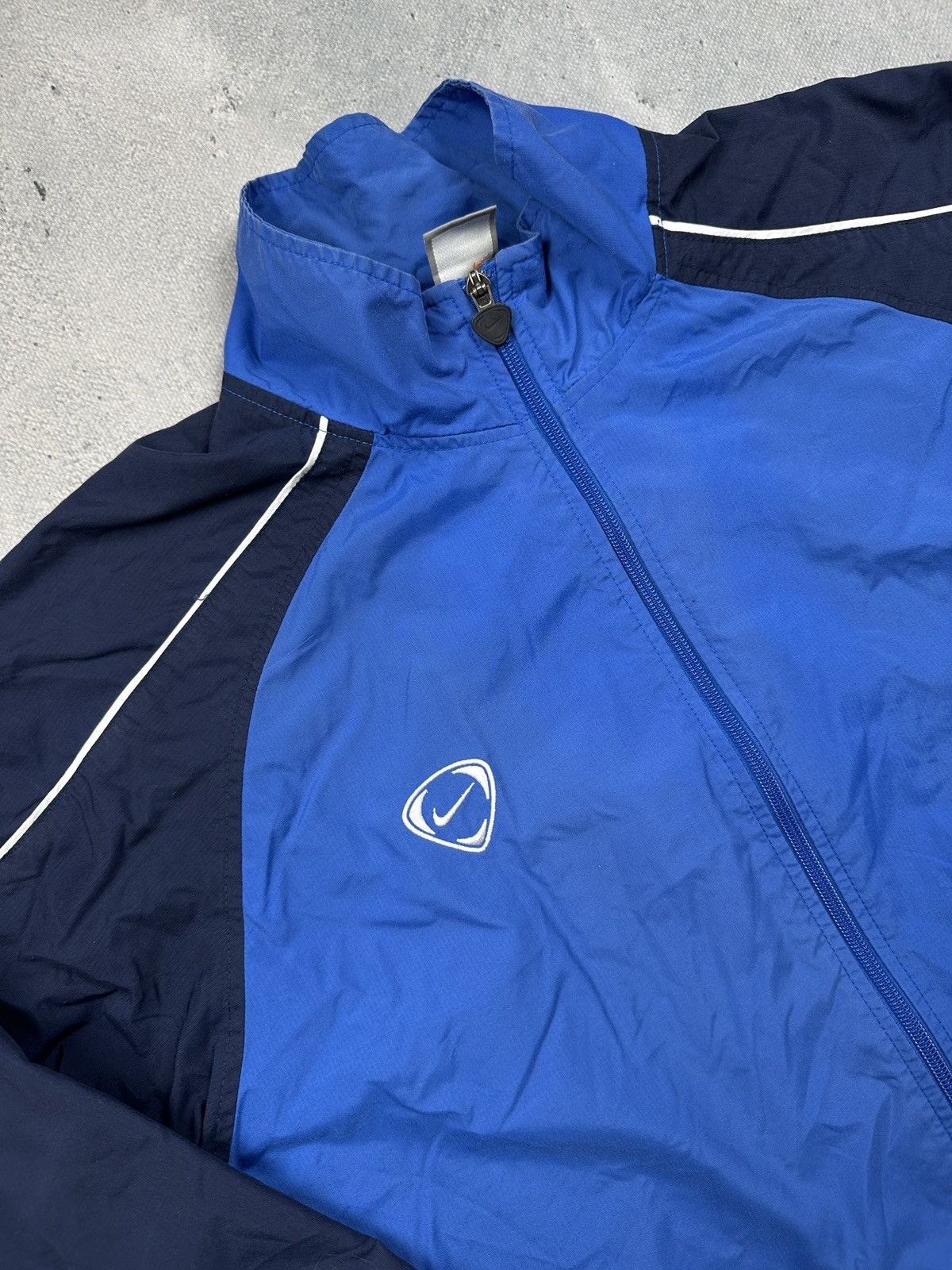 Nike Vintage Nike Blue Navy Track Jacket Full Zip Mesh Lining 90s Size US L / EU 52-54 / 3 - 3 Thumbnail