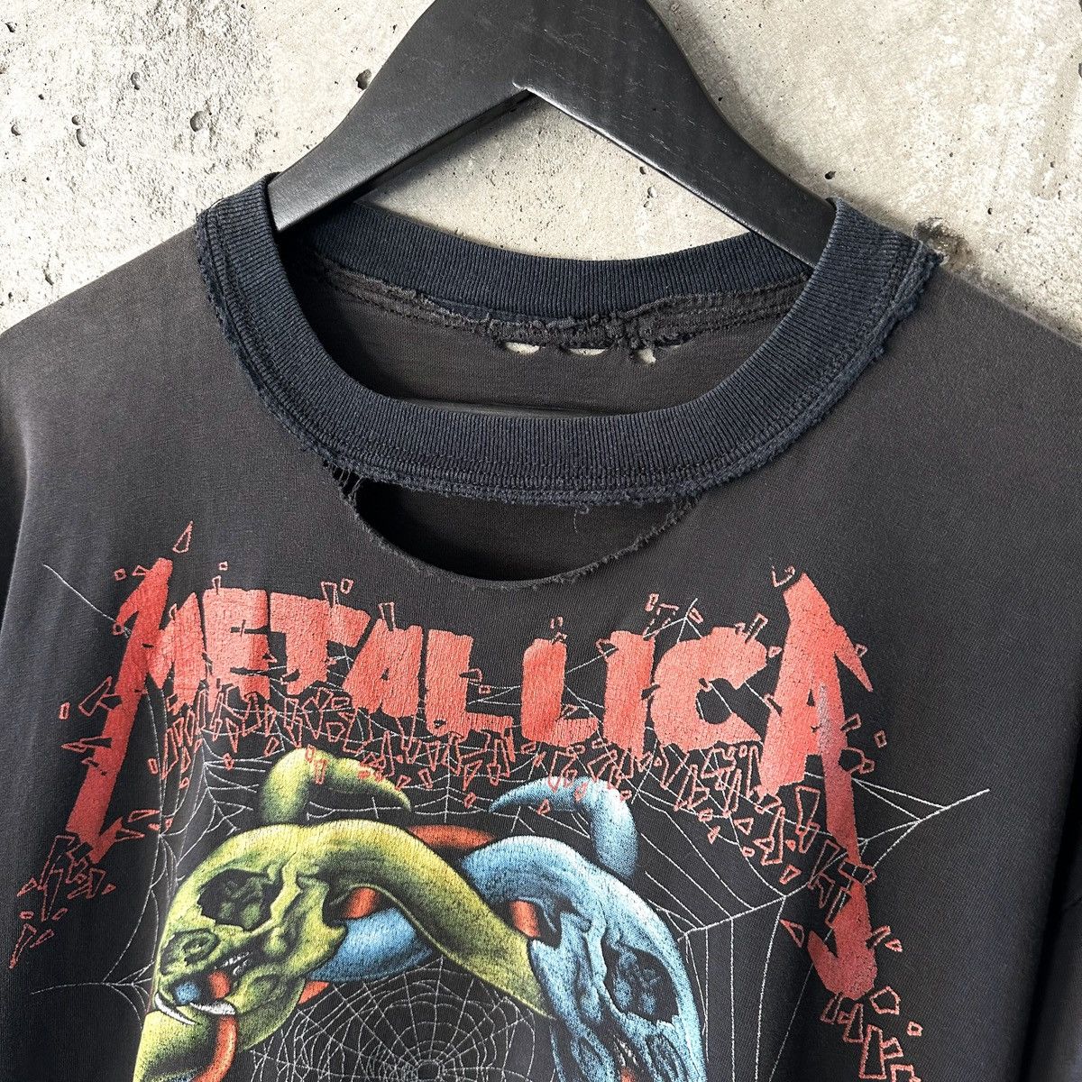 Band Tees 90’s THRASHED Metallica “The Struggle Within” T-Shirt Size US L / EU 52-54 / 3 - 3 Thumbnail