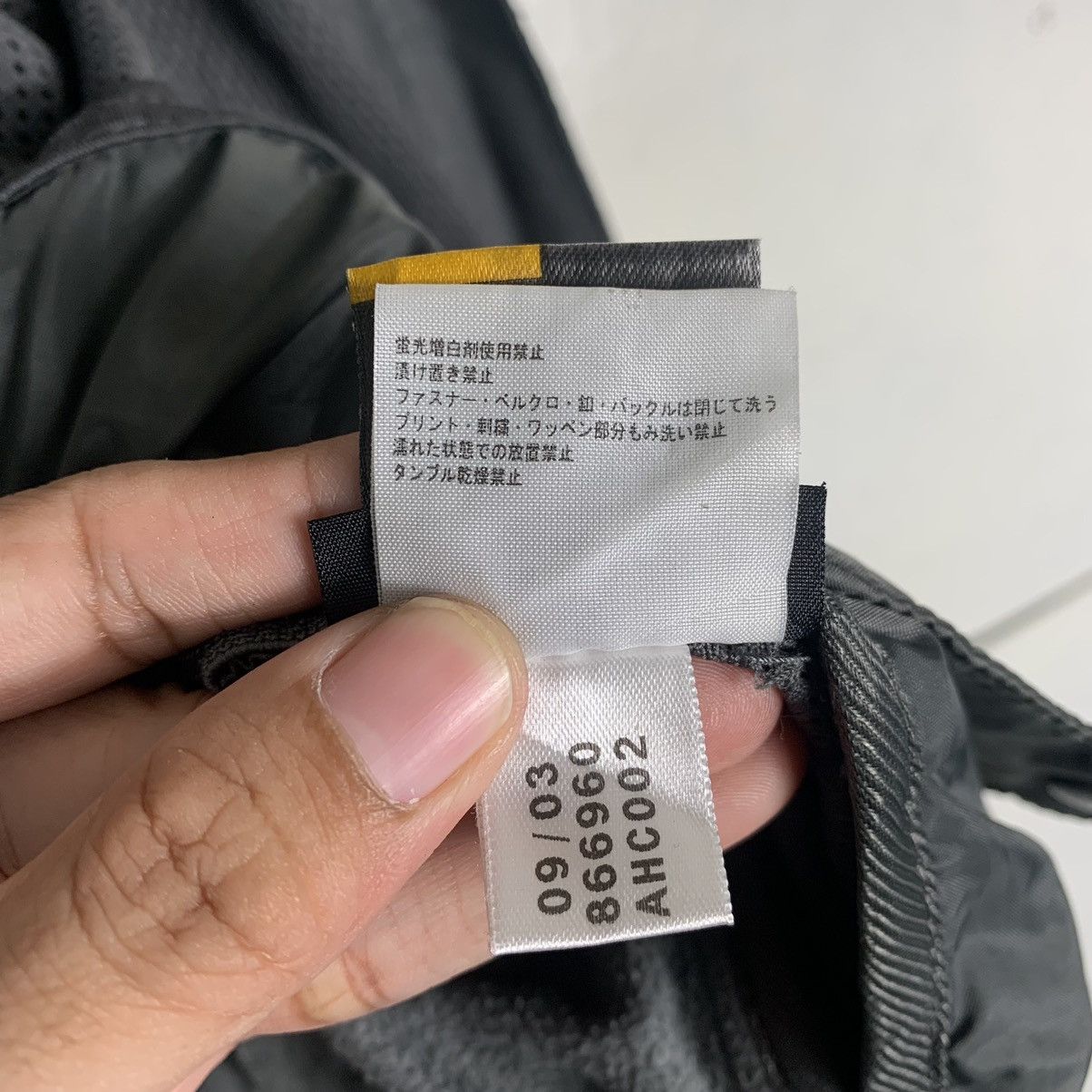 Salomon Salomon Light Jacket Size US M / EU 48-50 / 2 - 20 Thumbnail