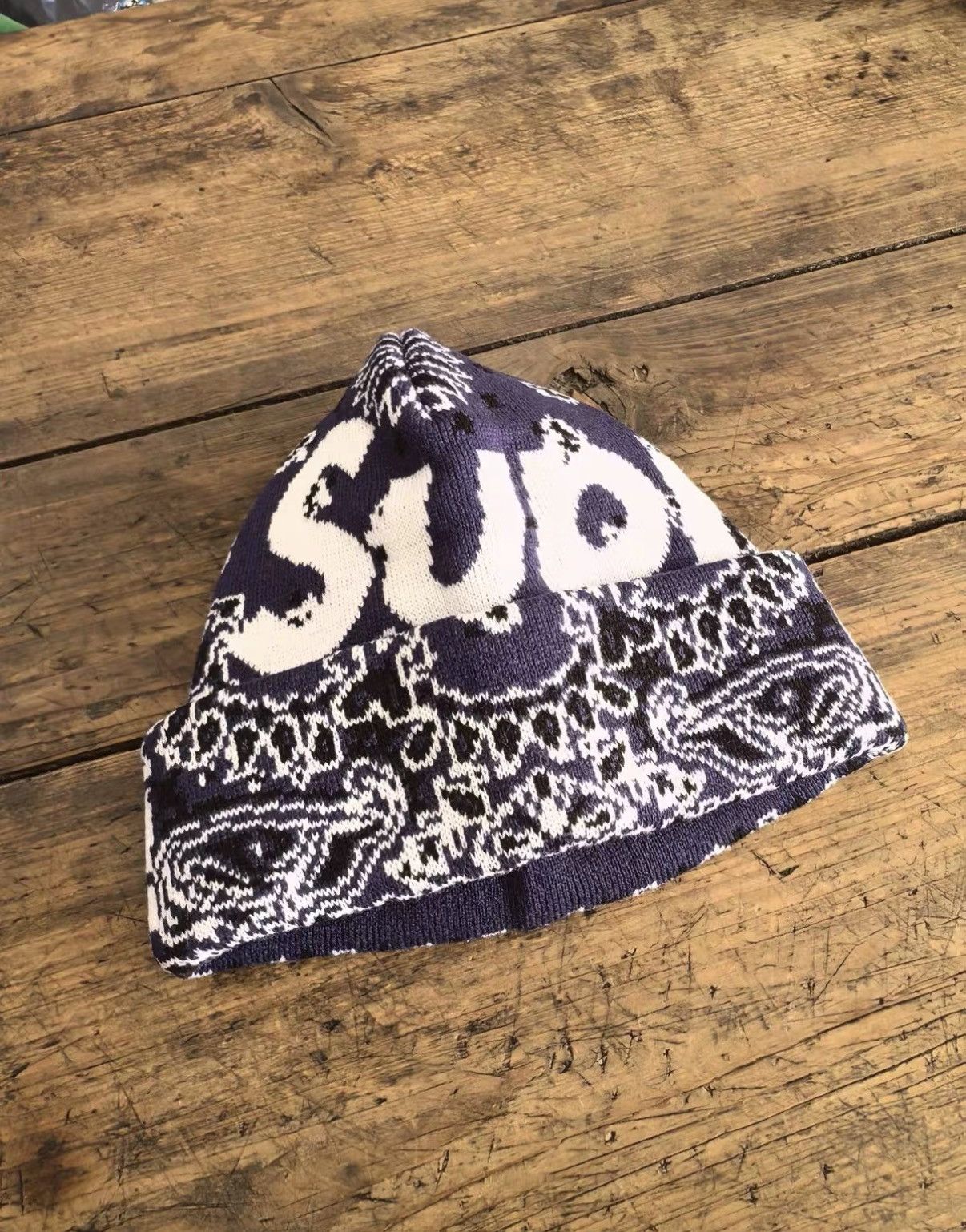 Supreme Supreme Unisex Paisley Beanie for Couple Matching J46 Size ONE SIZE - 2 Thumbnail