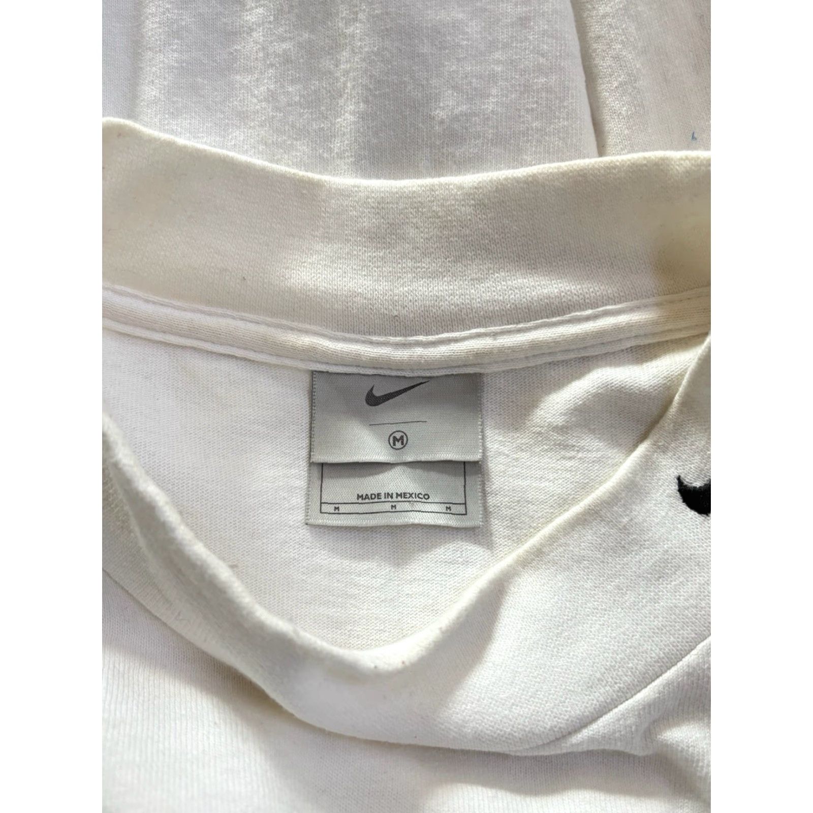 Nike VINTAGE nike silver tag mock neck long sleeve shirt Mens M White EUC 00s Size US M / EU 48-50 / 2 - 3 Thumbnail