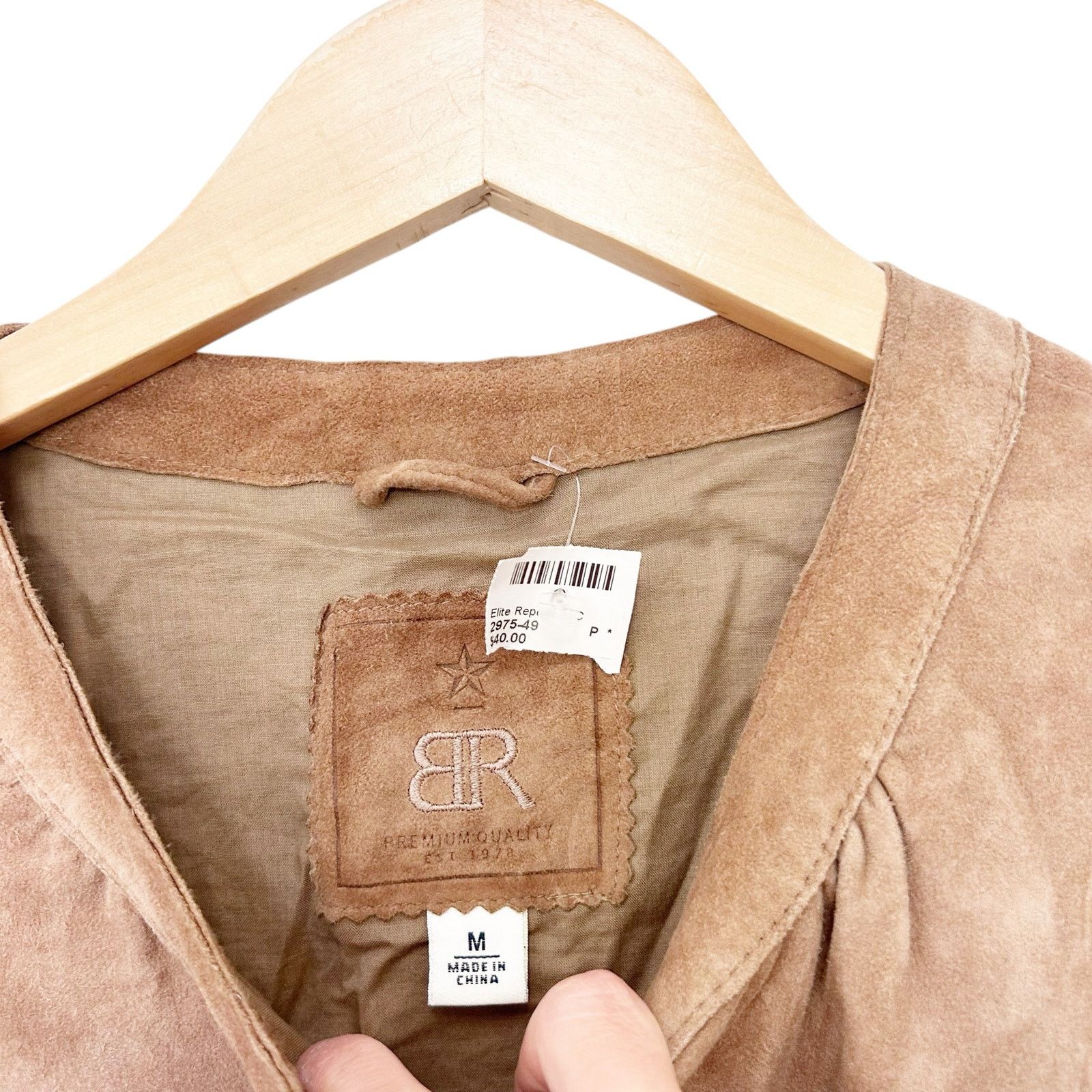 Banana Republic Banana Republic Tan Leather Button Front Blouse Sz M Size M / US 6-8 / IT 42-44 - 2 Thumbnail