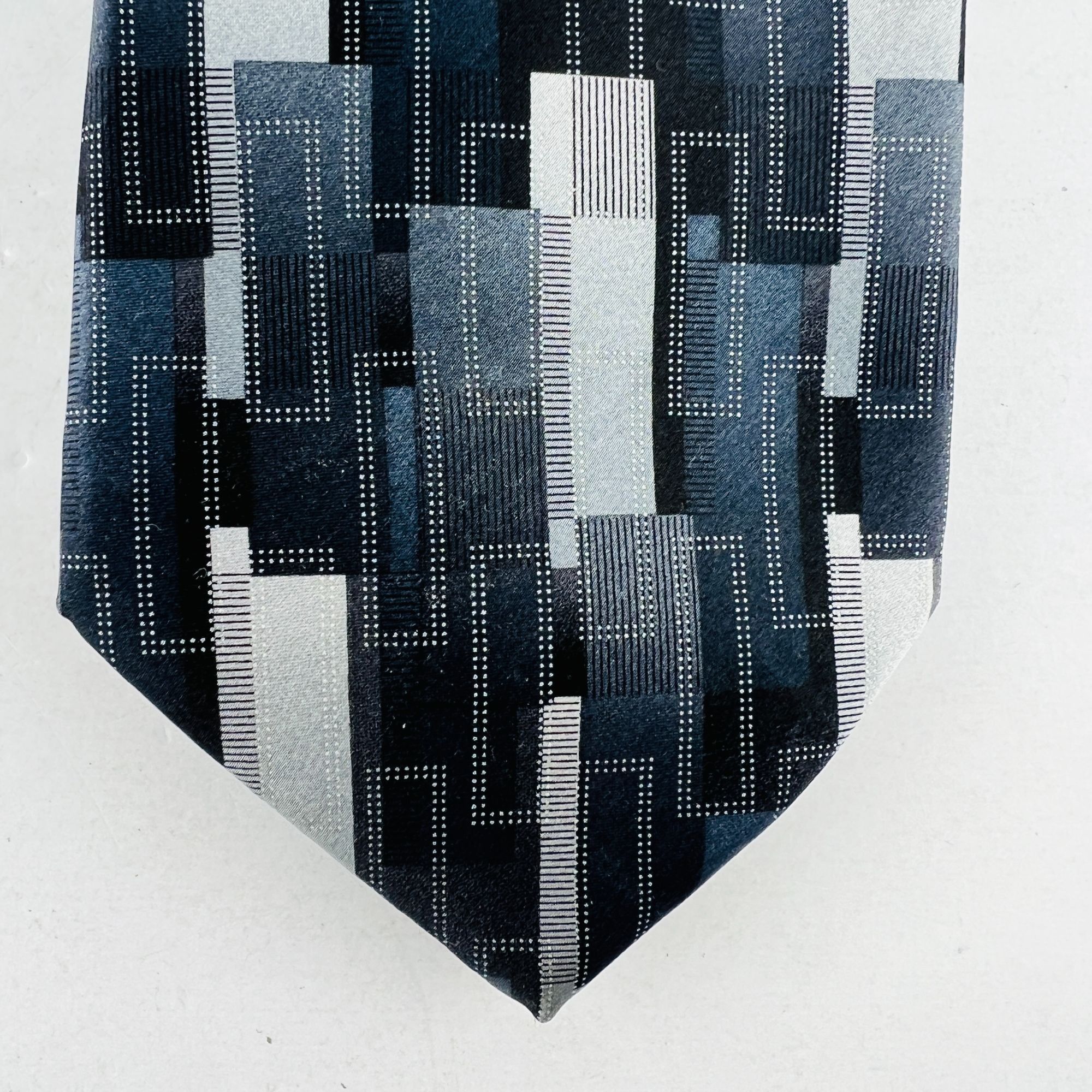 Arrow ARROW Dress Design Necktie Tie 100% Imported Silk Gray Blue Size ONE SIZE - 4 Thumbnail