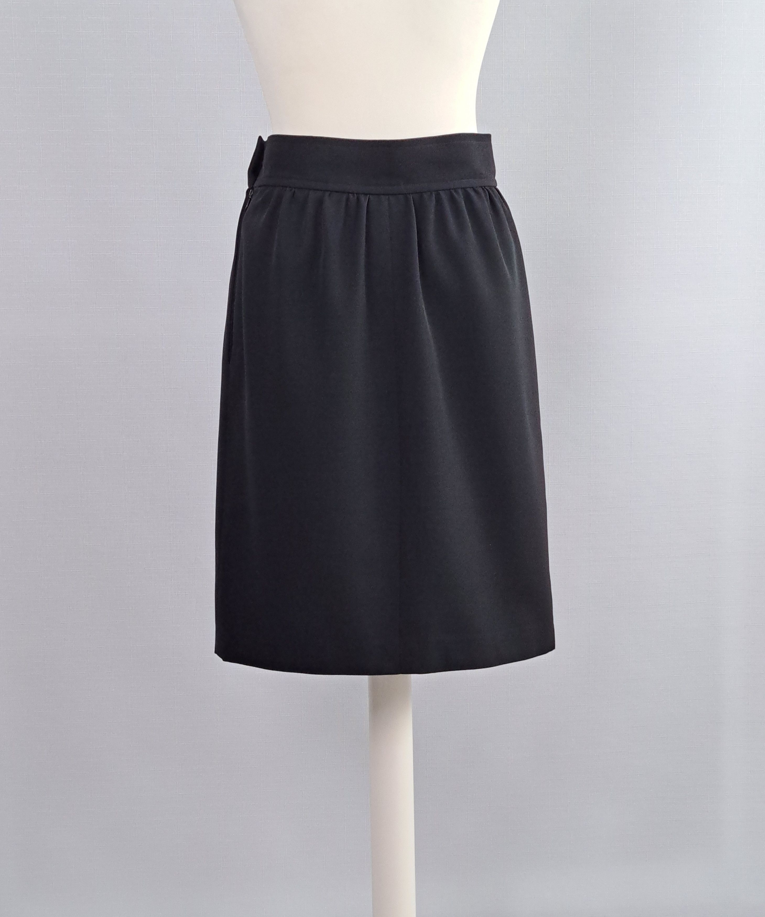 Yves Saint Laurent Yves Saint Laurent vintage black skirt. Size 42 Size 30" / US 8 / IT 44 - 3 Thumbnail