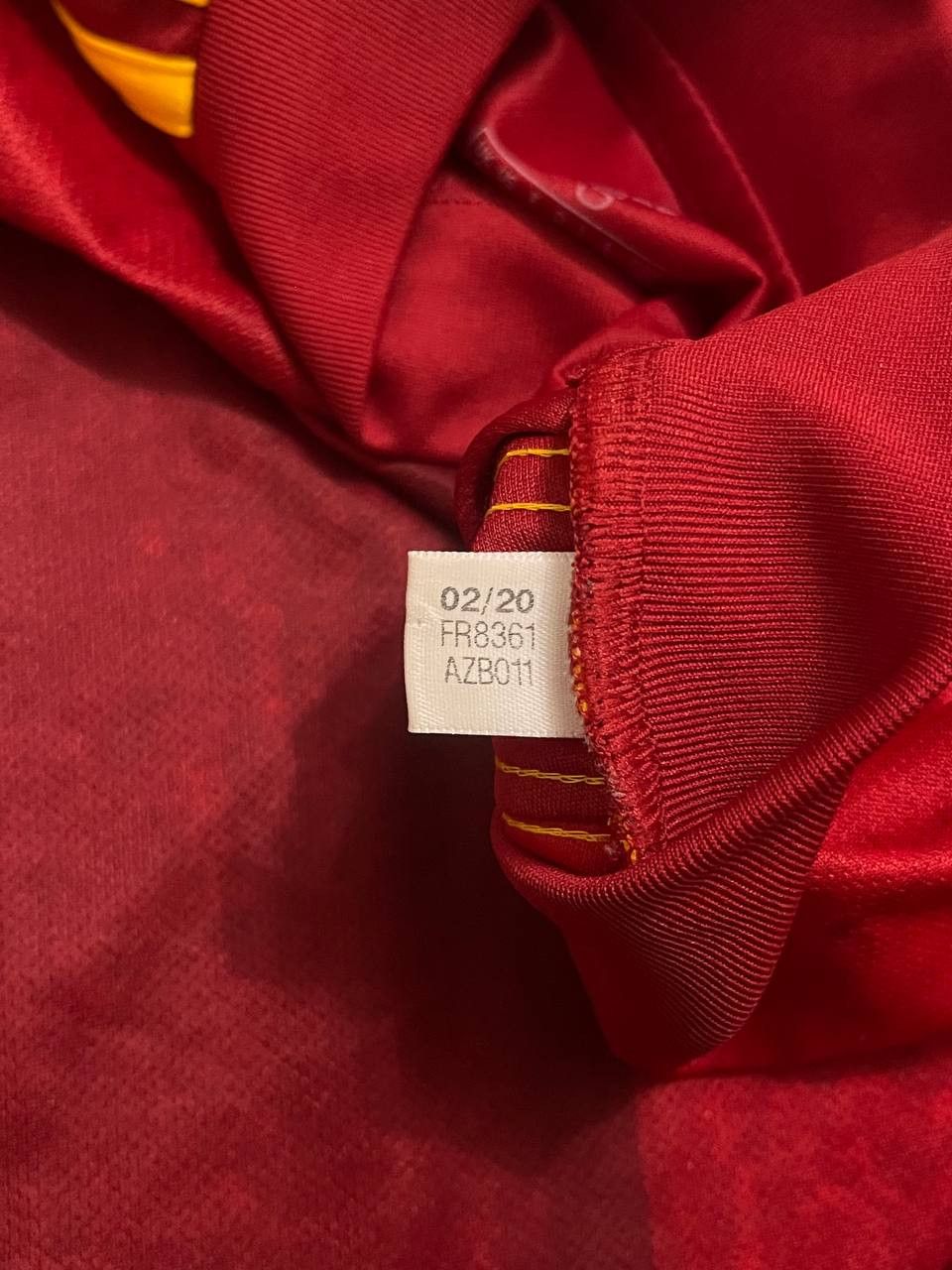 Adidas × Vintage VINTAGE SPAIN ADIDAS FOOTBALL SOCCER SHIRT JERSEY 2020 Size US S / EU 44-46 / 1 - 7 Thumbnail