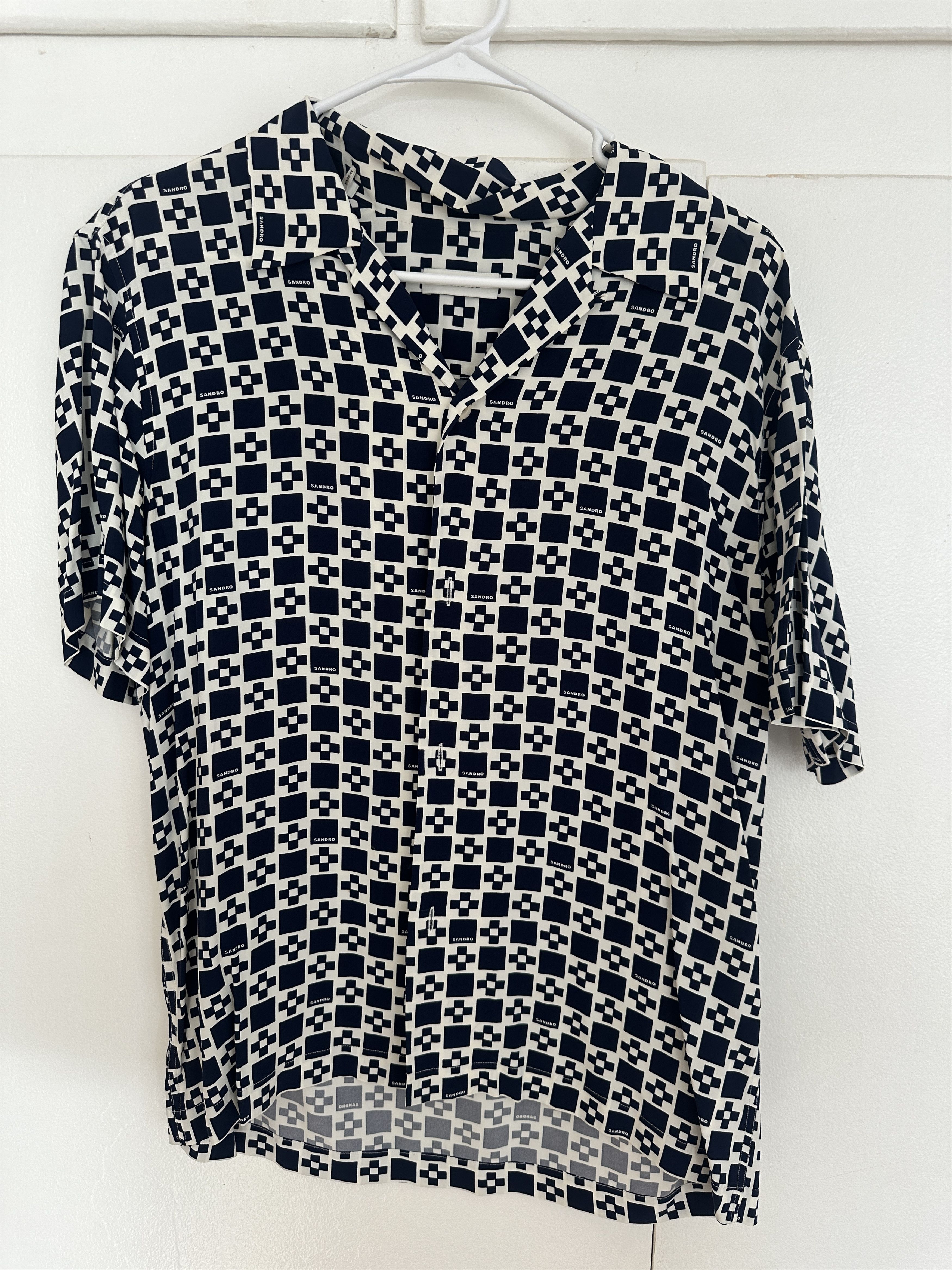 Sandro Cross graphic-print loose-fit woven shirt Size US S / EU 44-46 / 1 - 4 Thumbnail