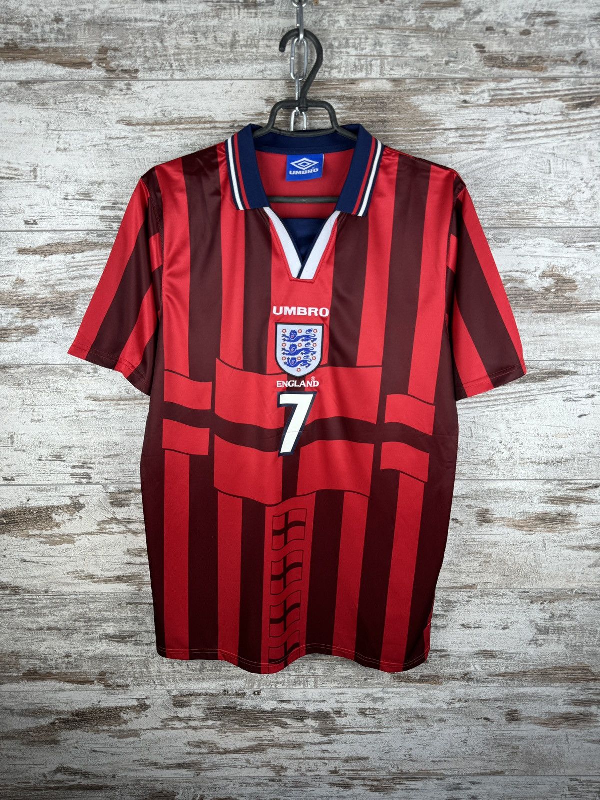 Umbro × Vintage Mens Vintage Umbro England National Team Huckerby T-shirt Size US XL / EU 56 / 4 - 2 Thumbnail