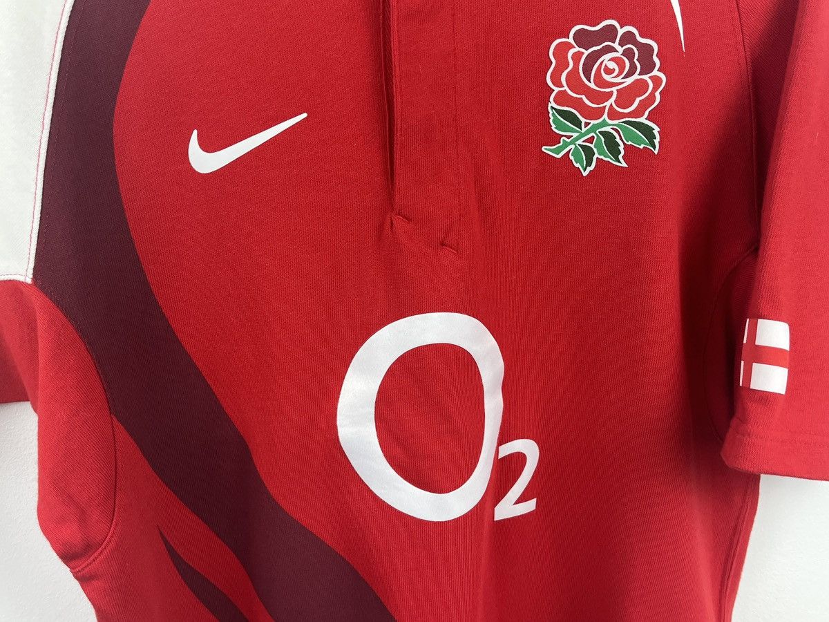 Nike × Vintage Nike Vintage Red White England Rugby O2 Short Jersey Size US M / EU 48-50 / 2 - 6 Thumbnail