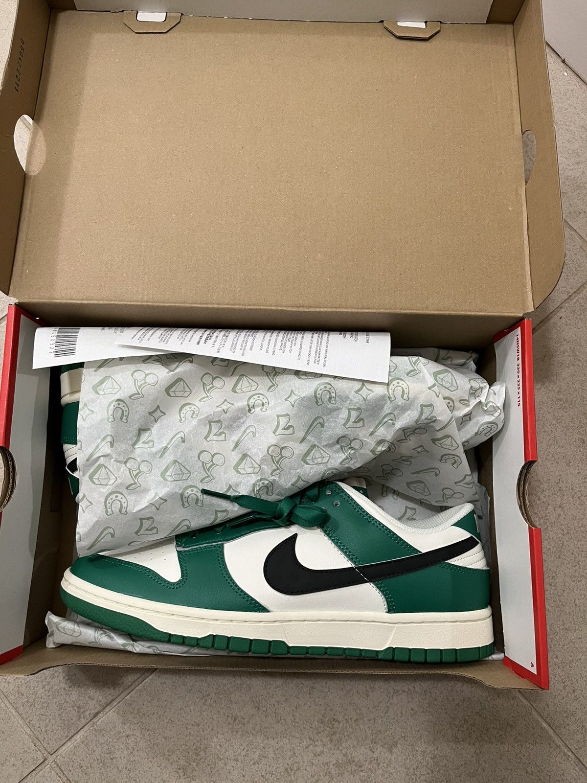 Nike Nike dunk low lottery pack malachite green Size US 10.5 / EU 43-44 - 6 Thumbnail