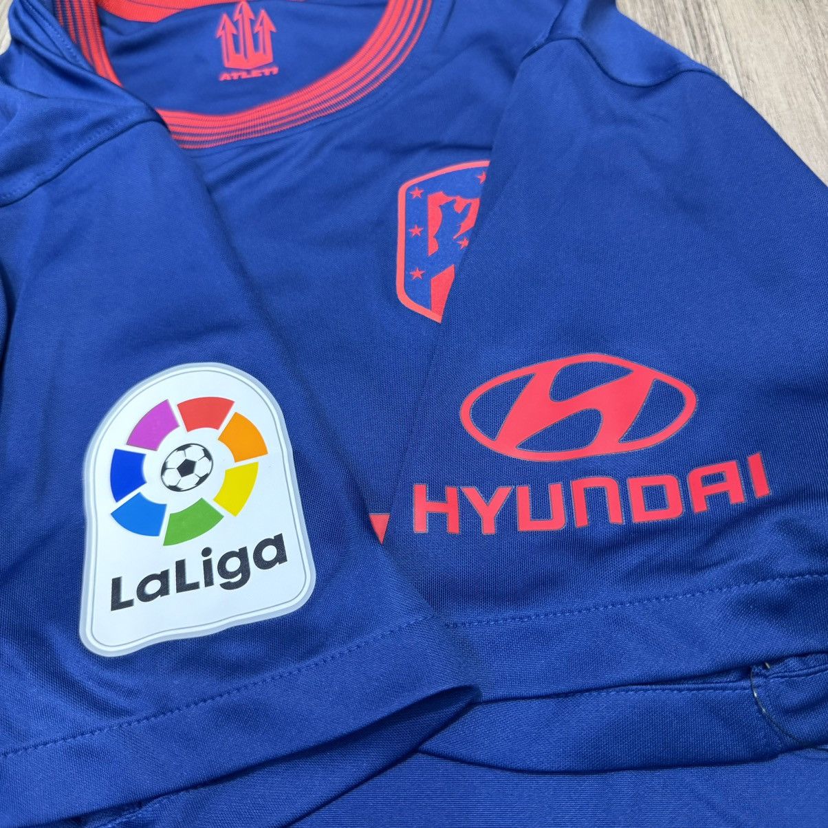 Nike Atletico Madrid 20/21 away shirt #9 Suarez (bnwt) Size US XL / EU 56 / 4 - 6 Thumbnail