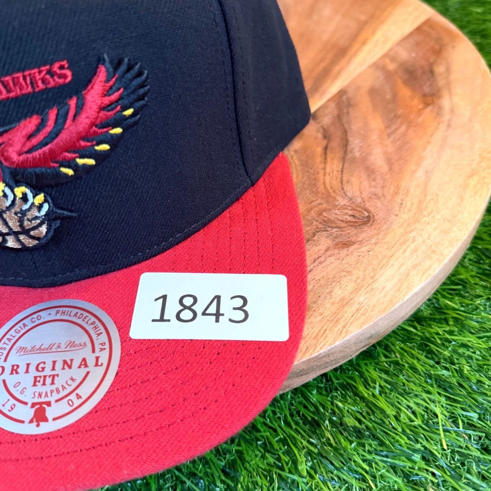 Mitchell & Ness Mitchell & Ness Atlanta Hawks Snapback Hat NWT Black Red NBA Basketball Cap Mens Adjustable One Size Hat Size ONE SIZE - 8 Thumbnail