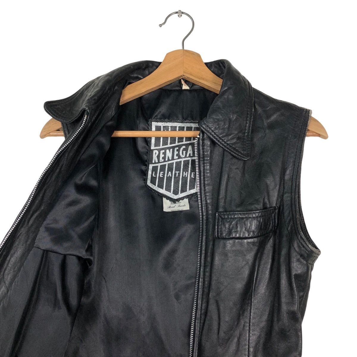 Japanese Brand Vintage TankTop Biker Vest Genuine Leather Renegade England Size US M / EU 48-50 / 2 - 12 Thumbnail