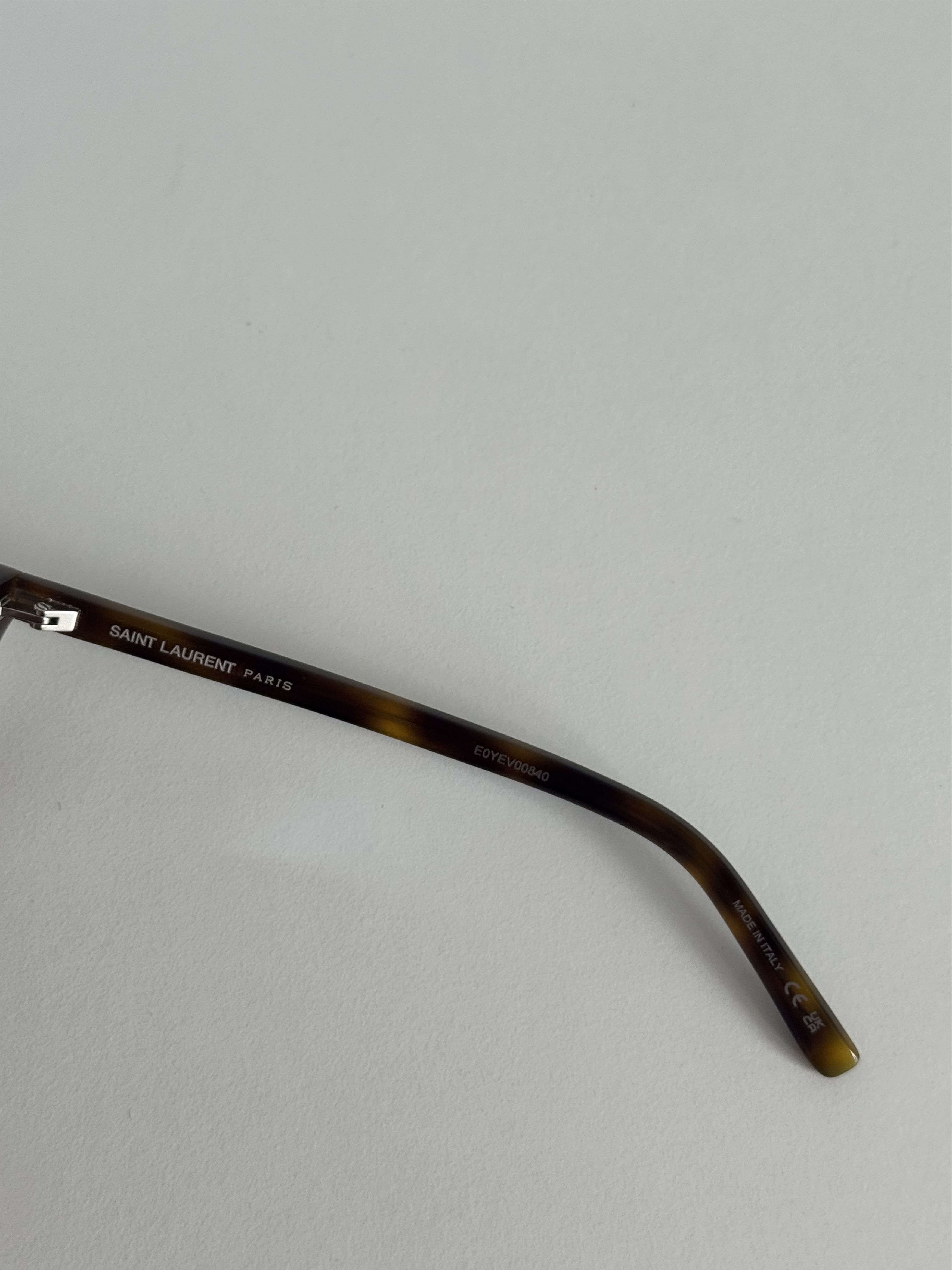 Saint Laurent Paris SAINT LAURENT GLASSES SL559 Size ONE SIZE - 9 Thumbnail