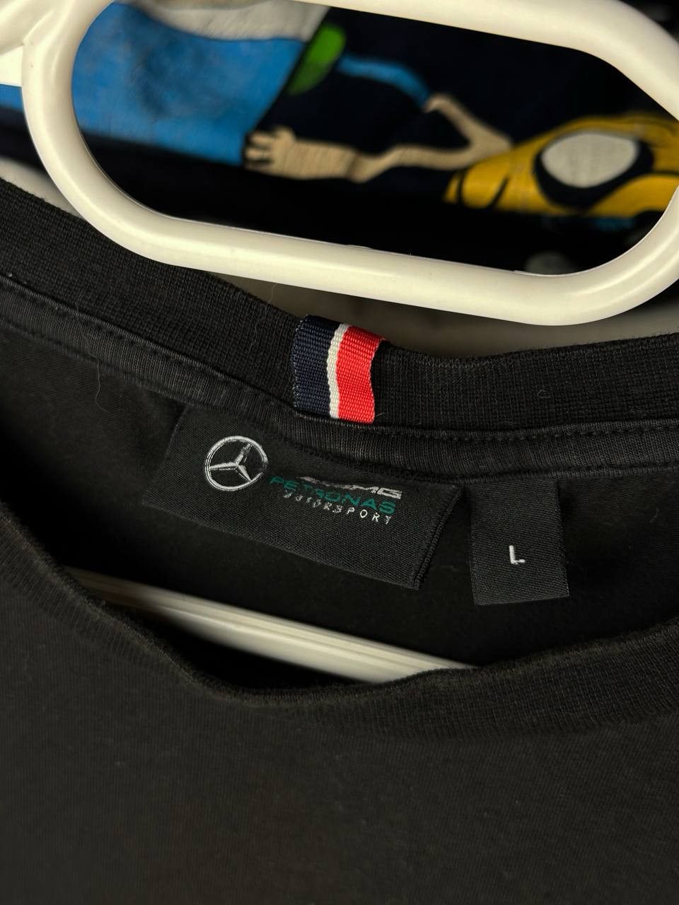 Formula 1 Vintage Tommy Hilfiger Mercedes Benz Petronas T-Shirt Y2K Size US L / EU 52-54 / 3 - 9 Thumbnail