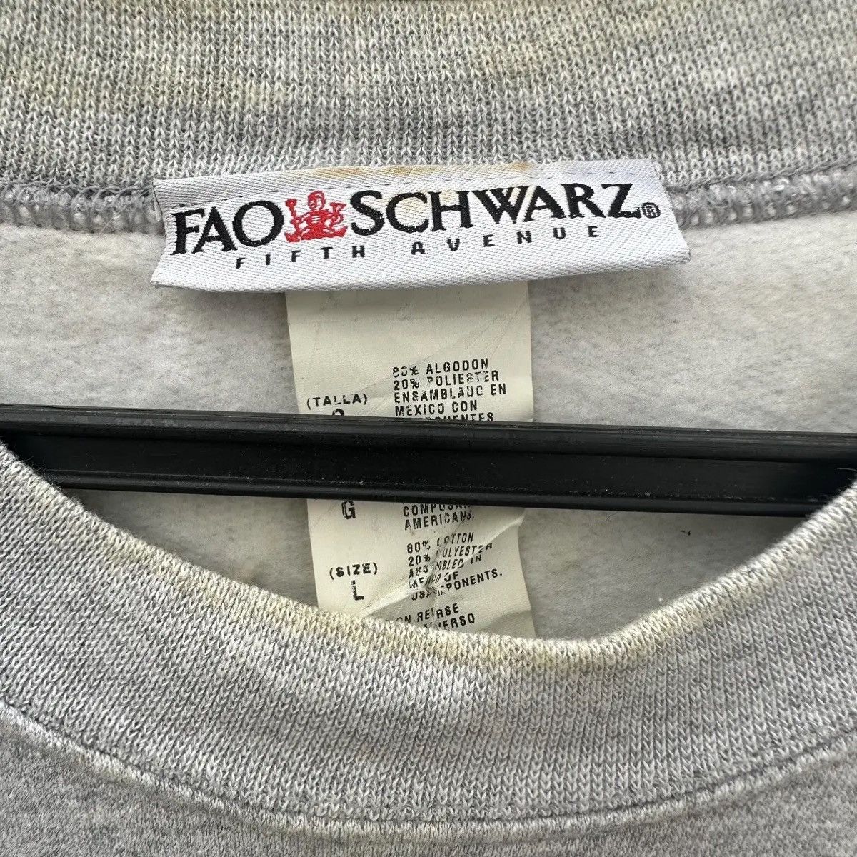 Vintage Vintage 90s Fao schwarz sweatshirt pullover Size US L / EU 52-54 / 3 - 3 Thumbnail