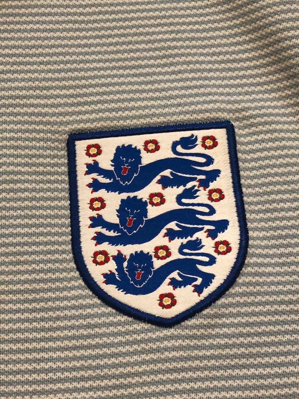 Nike ENGLAND 2016/2017 POLO FOOTBALL SHIRT SOCCER JERSEY Nike Size US L / EU 52-54 / 3 - 8 Thumbnail