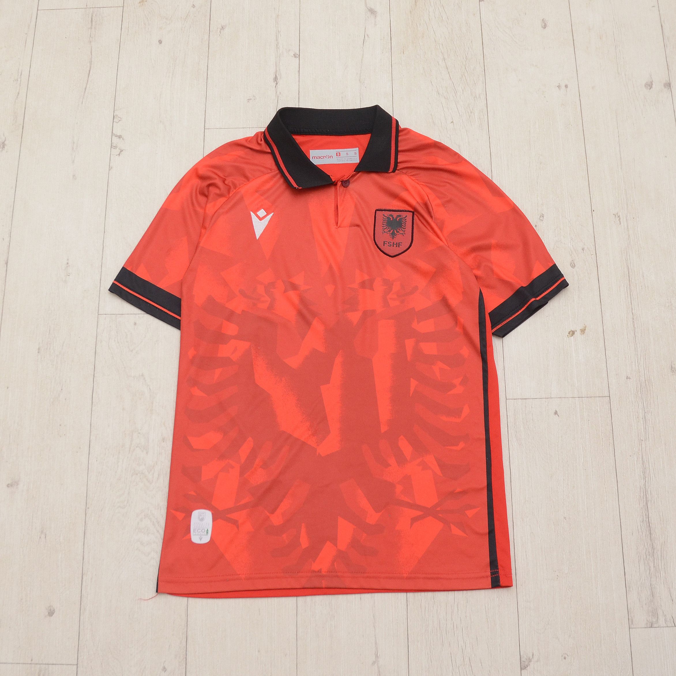 Other Albania 2023/2024 Macron Home Football Shirt Soccer Jersey Size US S / EU 44-46 / 1 - 1 Thumbnail