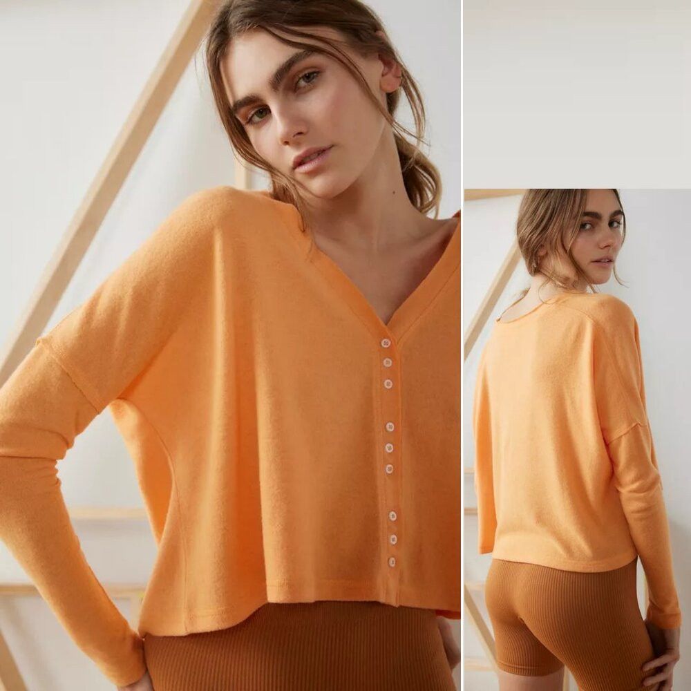 Urban Outfitters New Out From Under Bounce Plush Chloe Button-Up Orange Card Size XS / US 0-2 / IT 36-38 - 1 Thumbnail