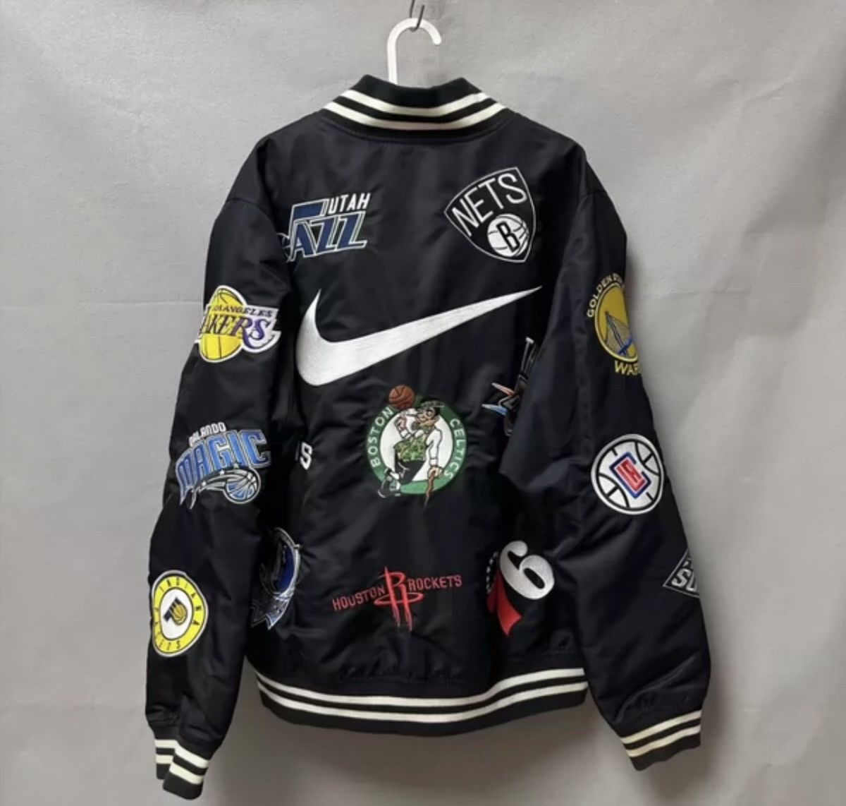 NBA × Nike × Supreme Supreme nba Jacket nike teams warm-up Jacket bomber Jacket Size US L / EU 52-54 / 3 - 5 Thumbnail